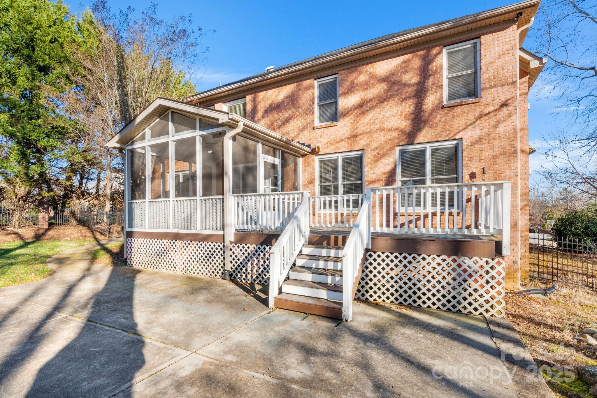 1020 James Madison Drive