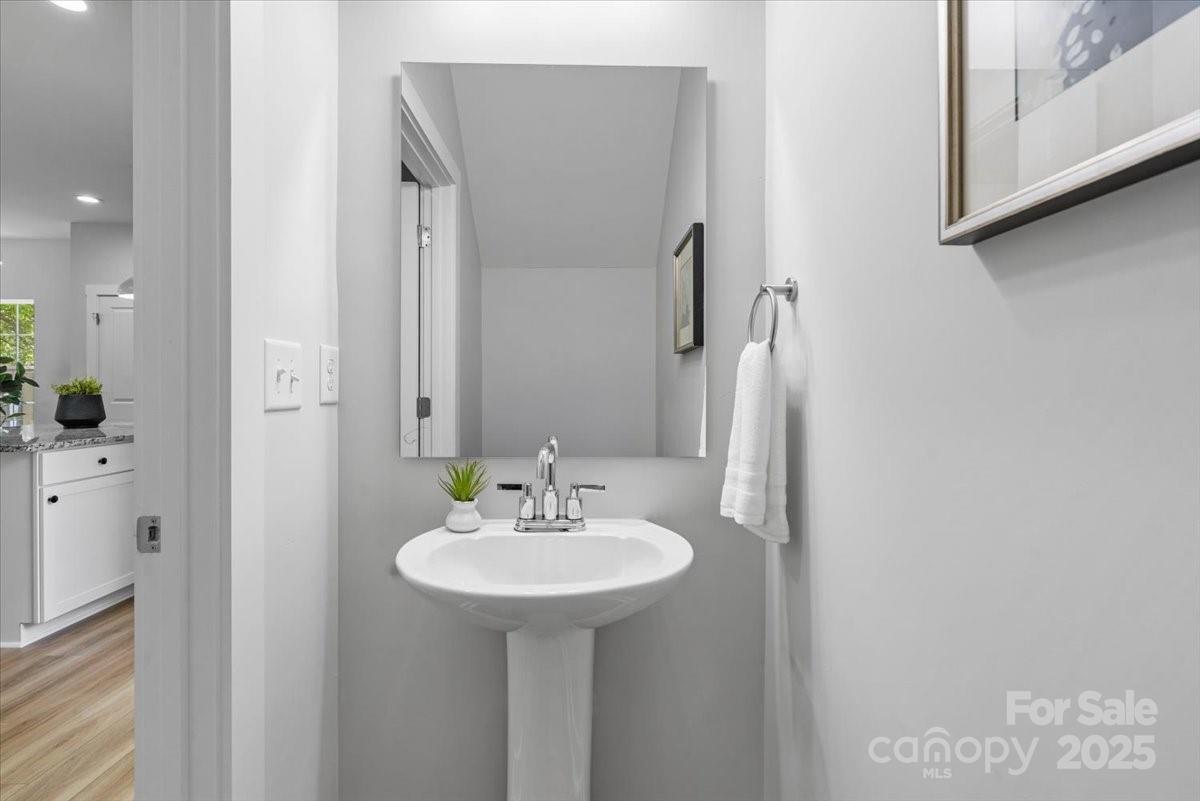 1914 White Street Unit: A & B