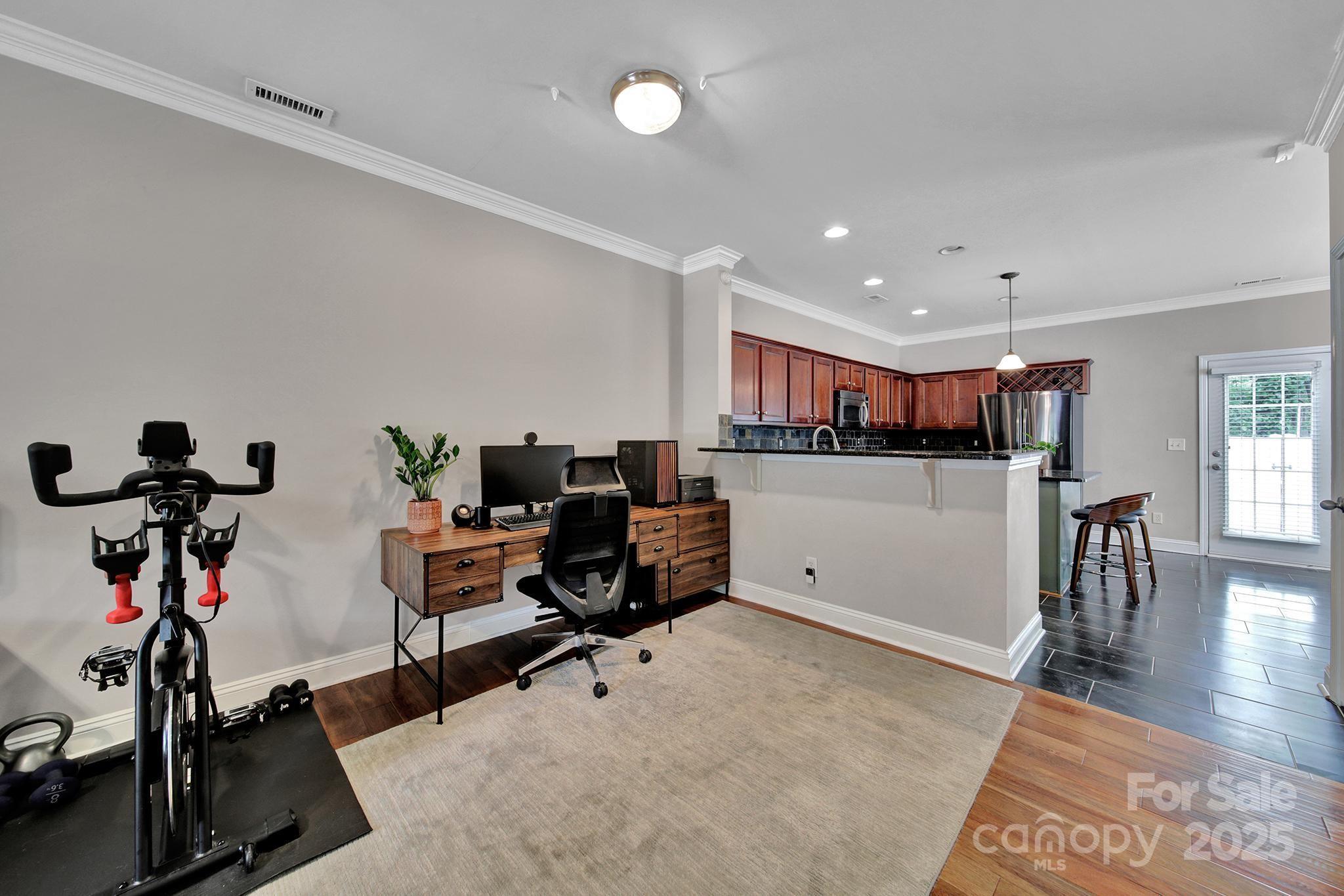 413 Hurston Circle
