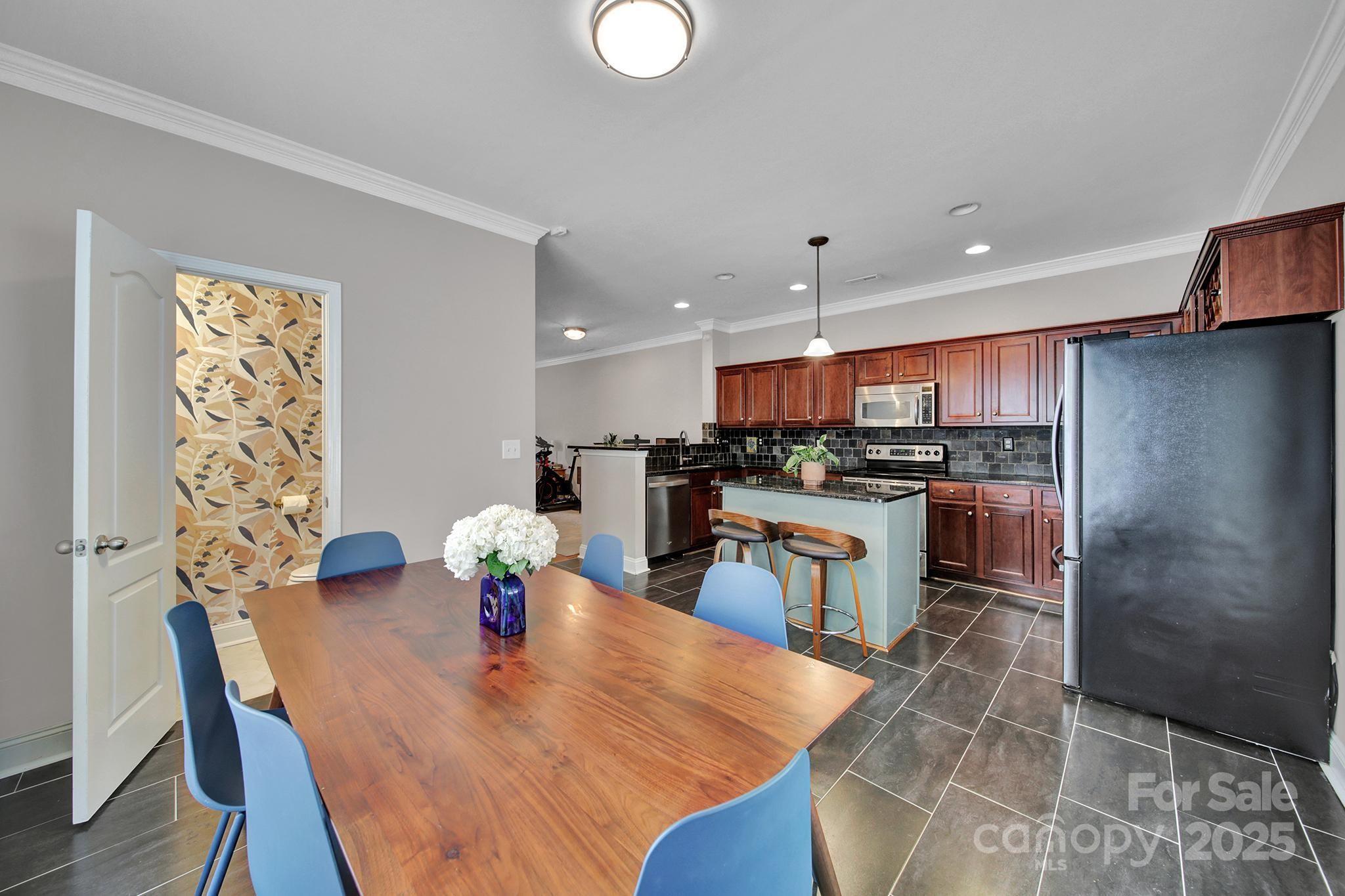413 Hurston Circle