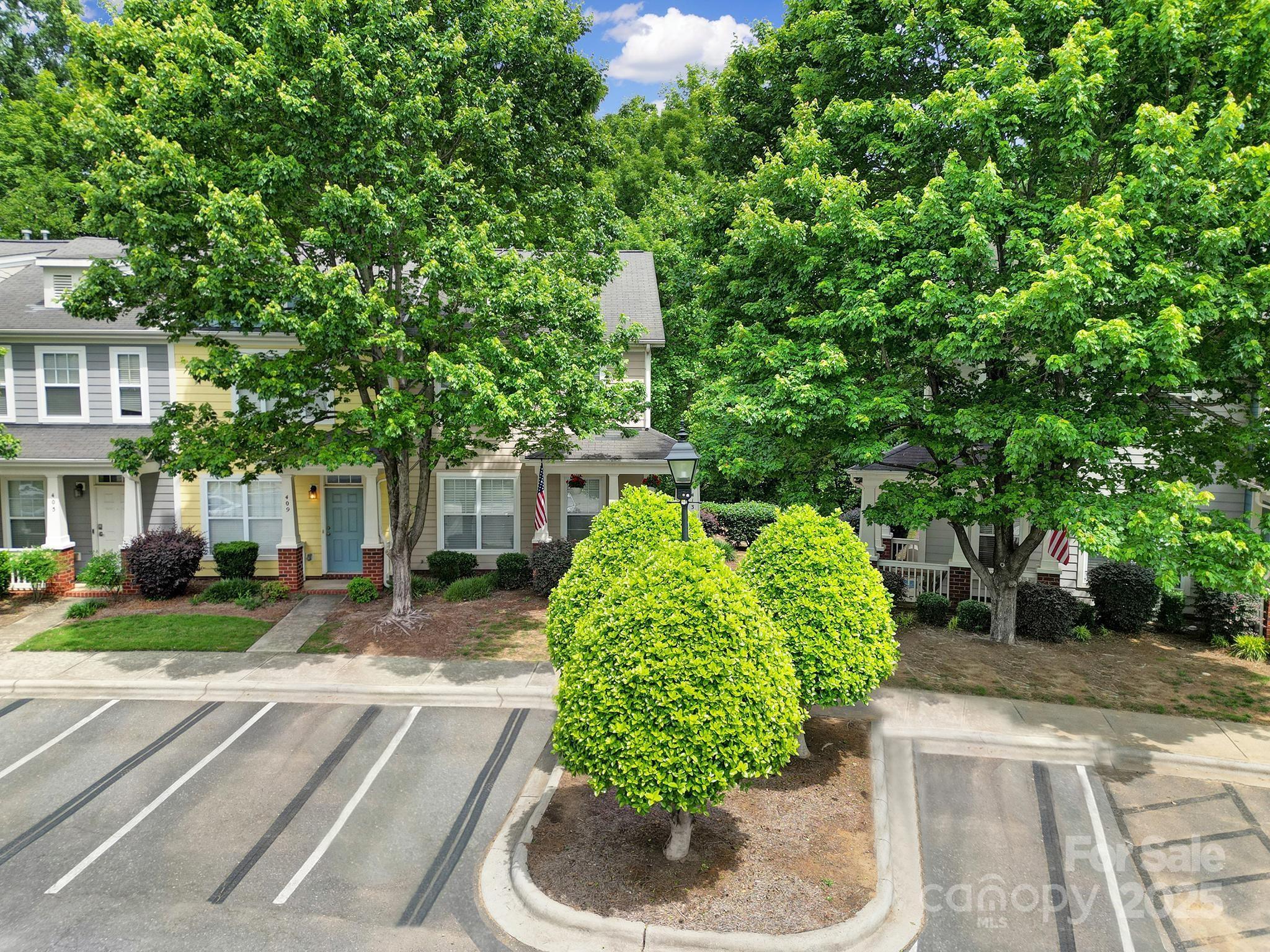 413 Hurston Circle