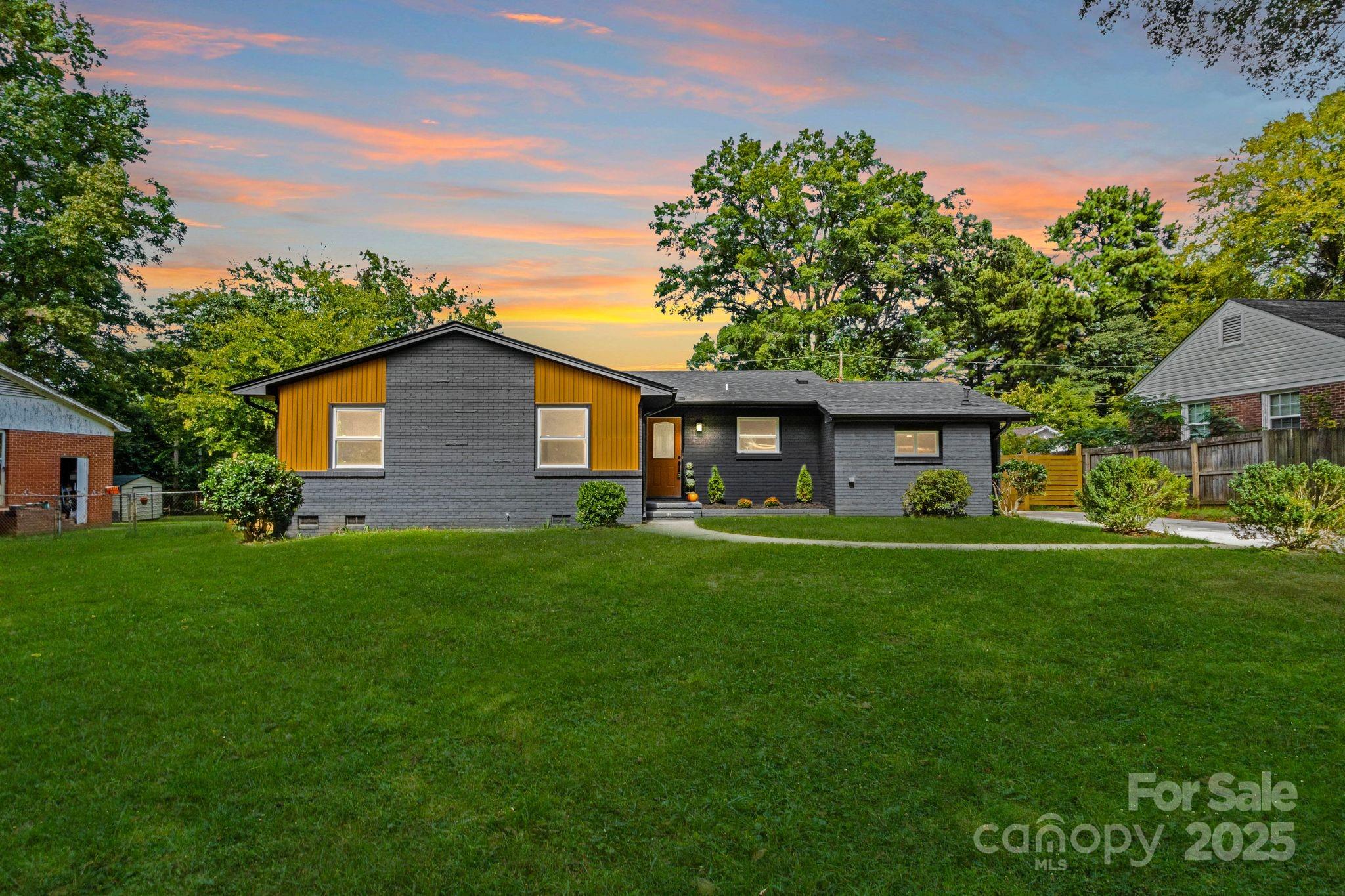 3747 Stonehaven Drive