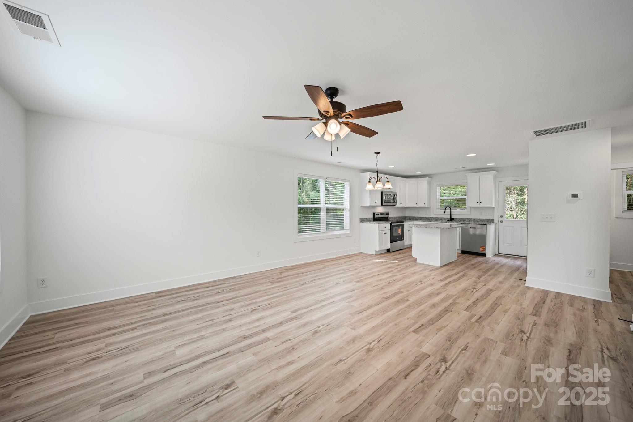 1013 Kansas Street Unit: Unit A