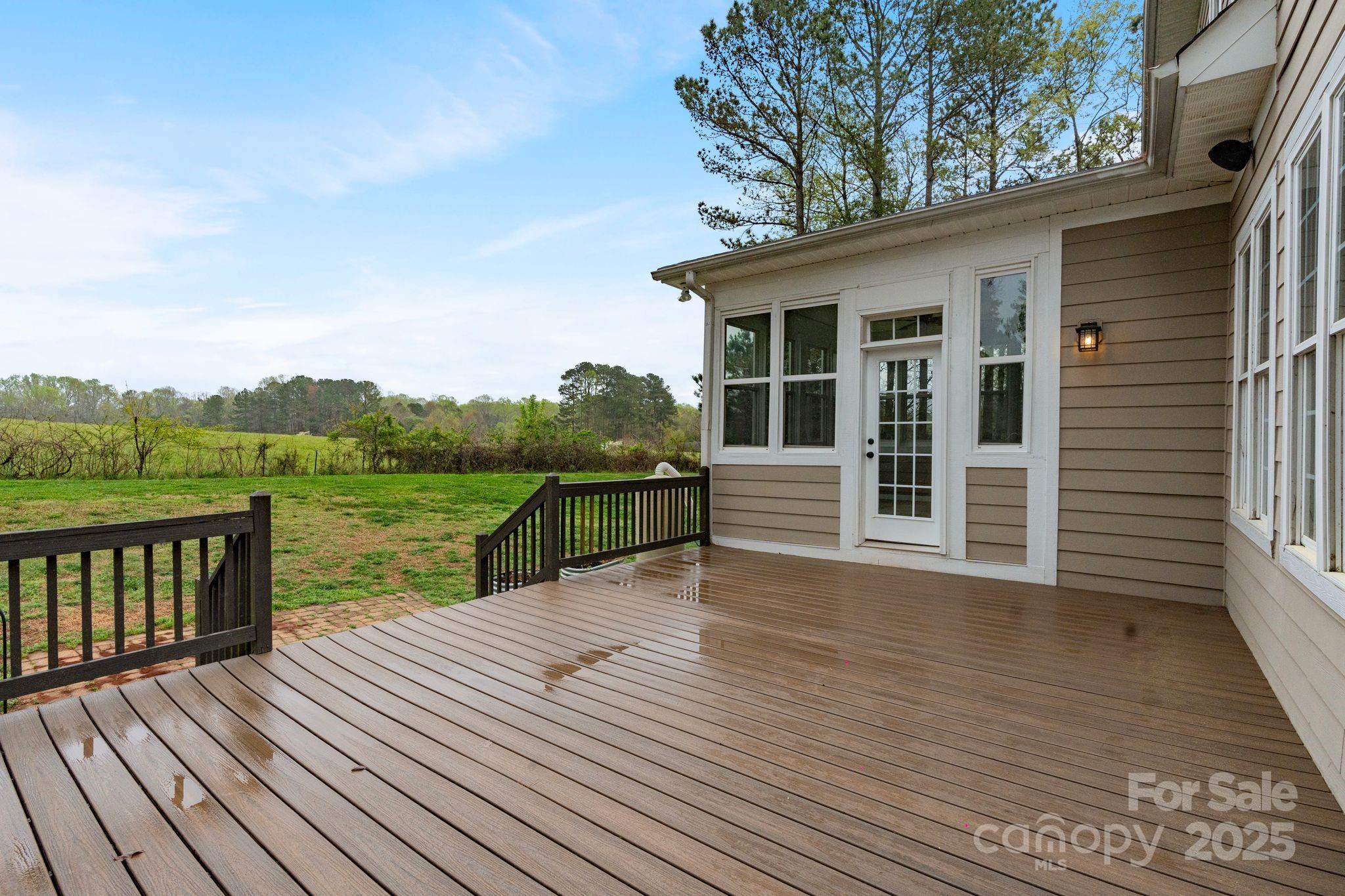 116 Whispering Cove Court