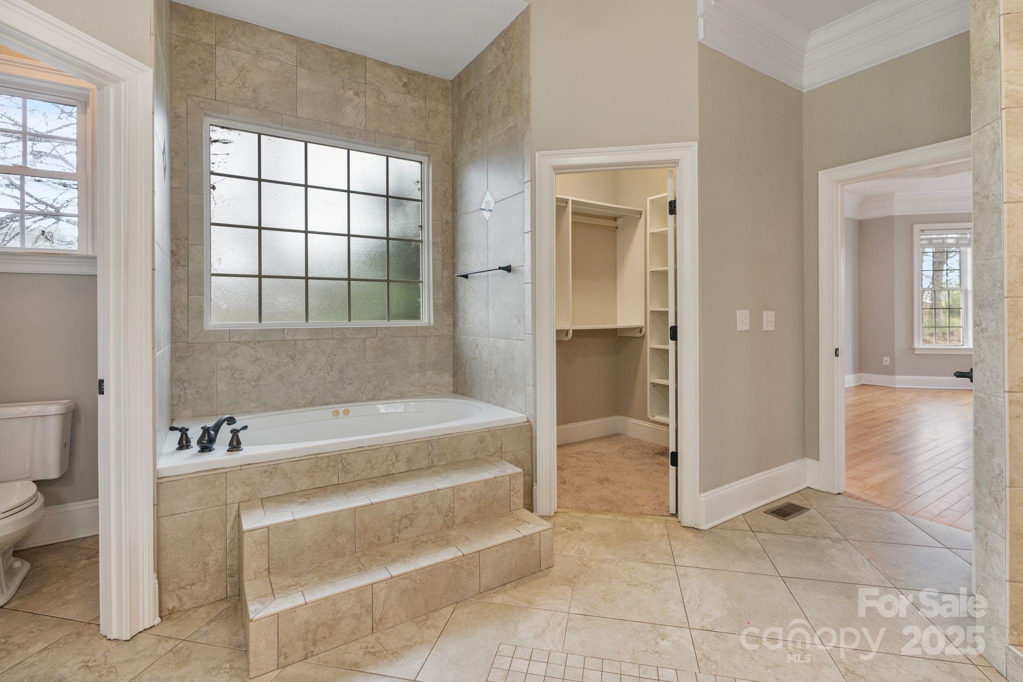 116 Whispering Cove Court