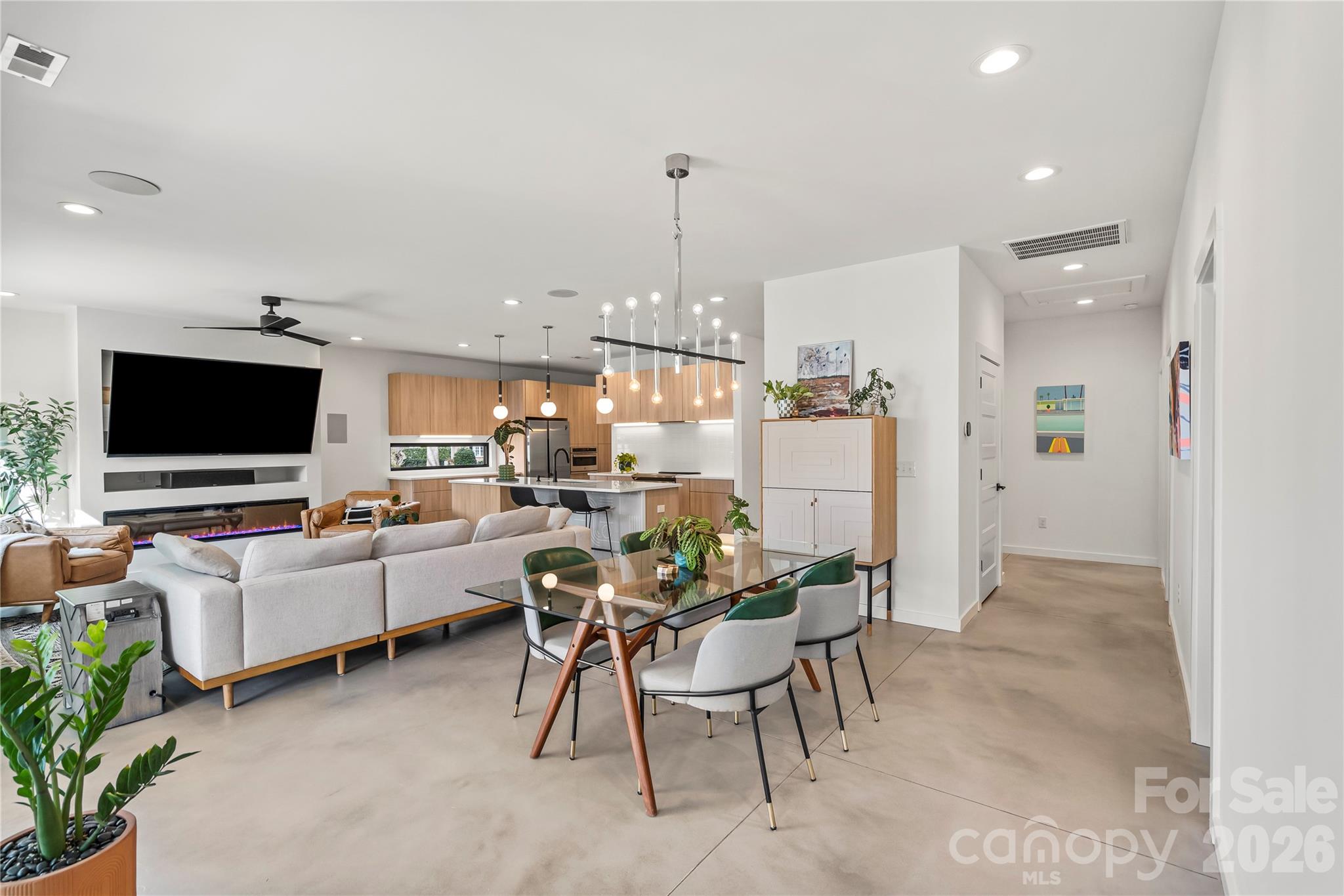 2380 Maria Lynn Court