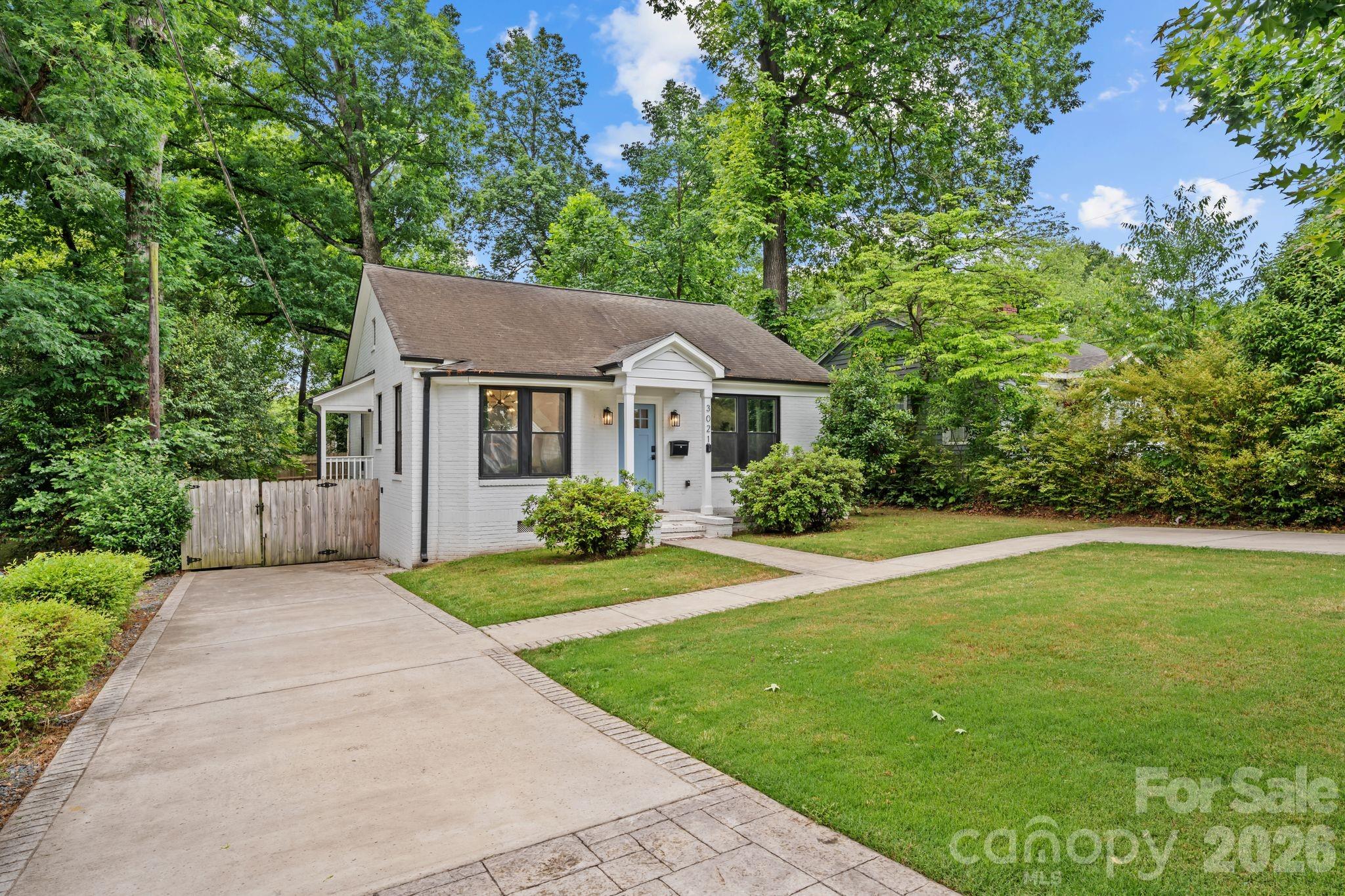 3021 Dogwood Avenue
