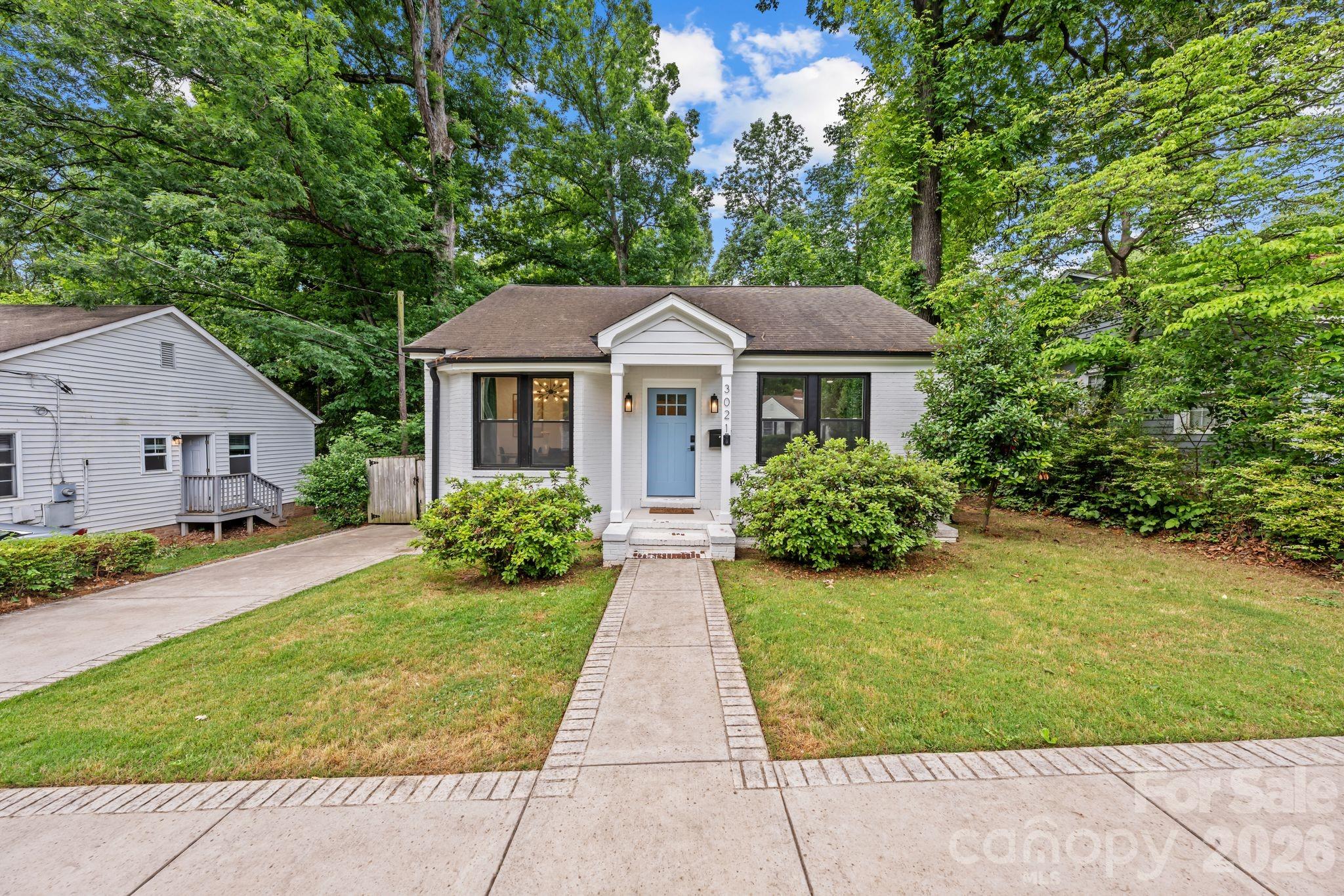 3021 Dogwood Avenue