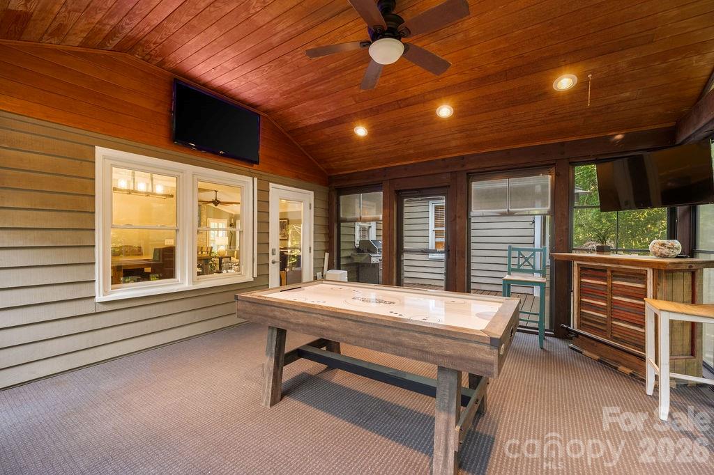 8038 Ritter Drive