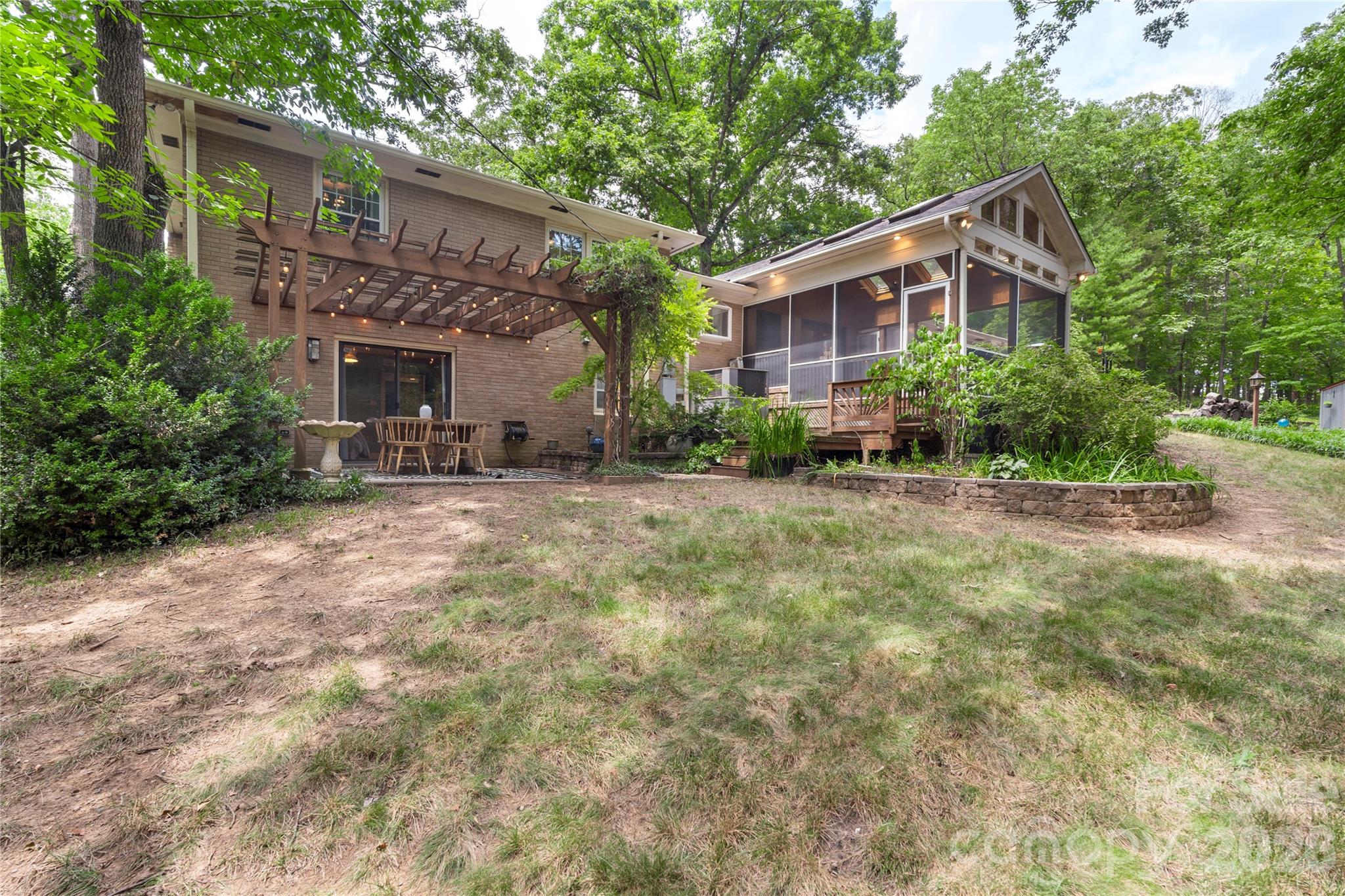 1800 Lumarka Drive