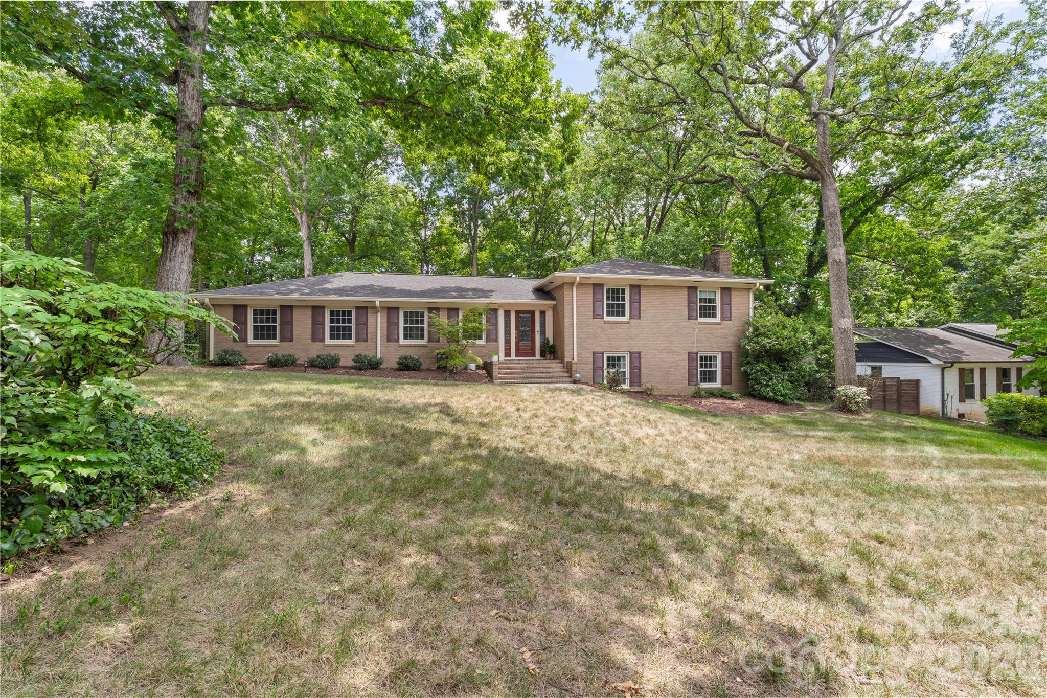 1800 Lumarka Drive