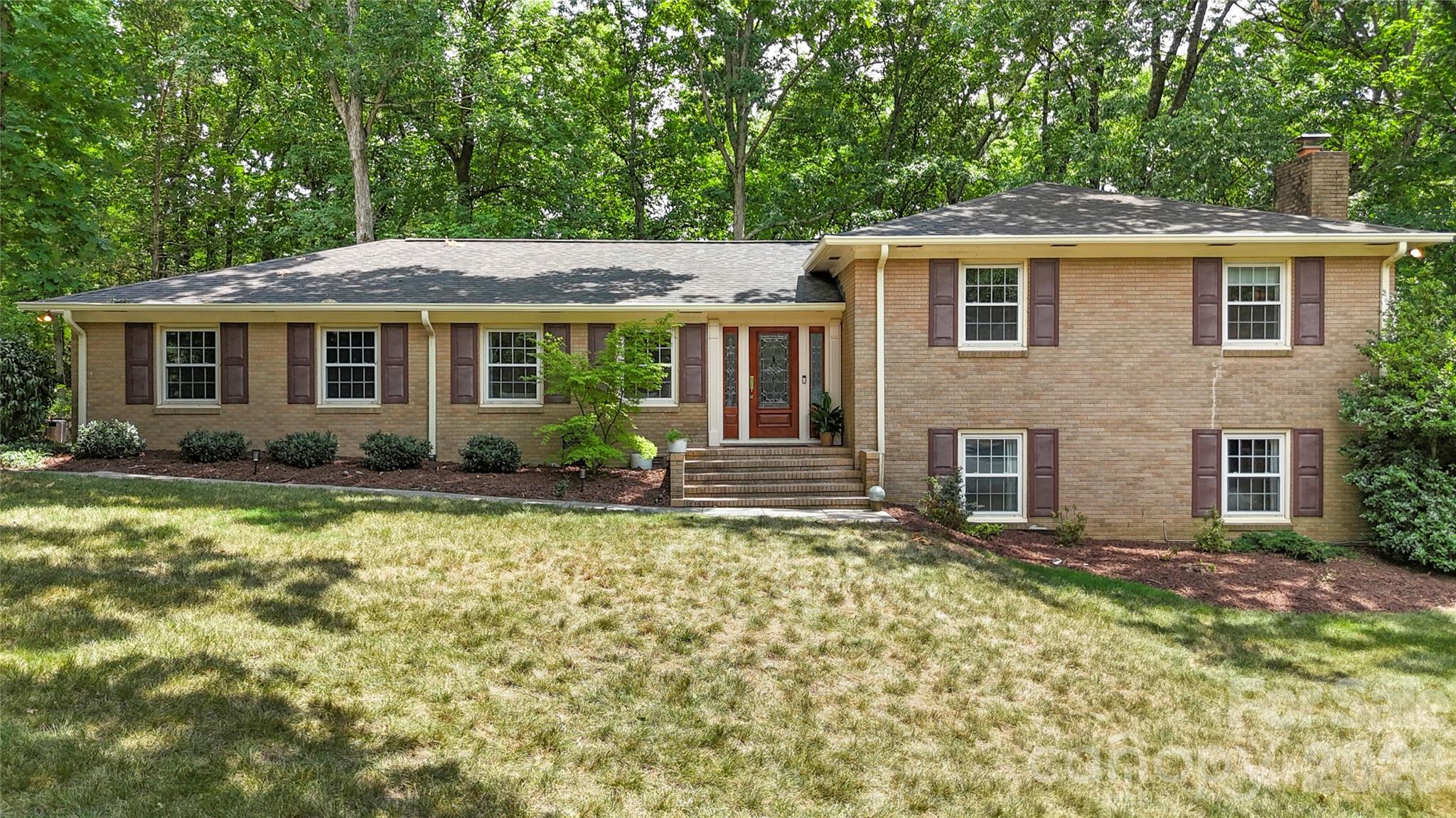 1800 Lumarka Drive