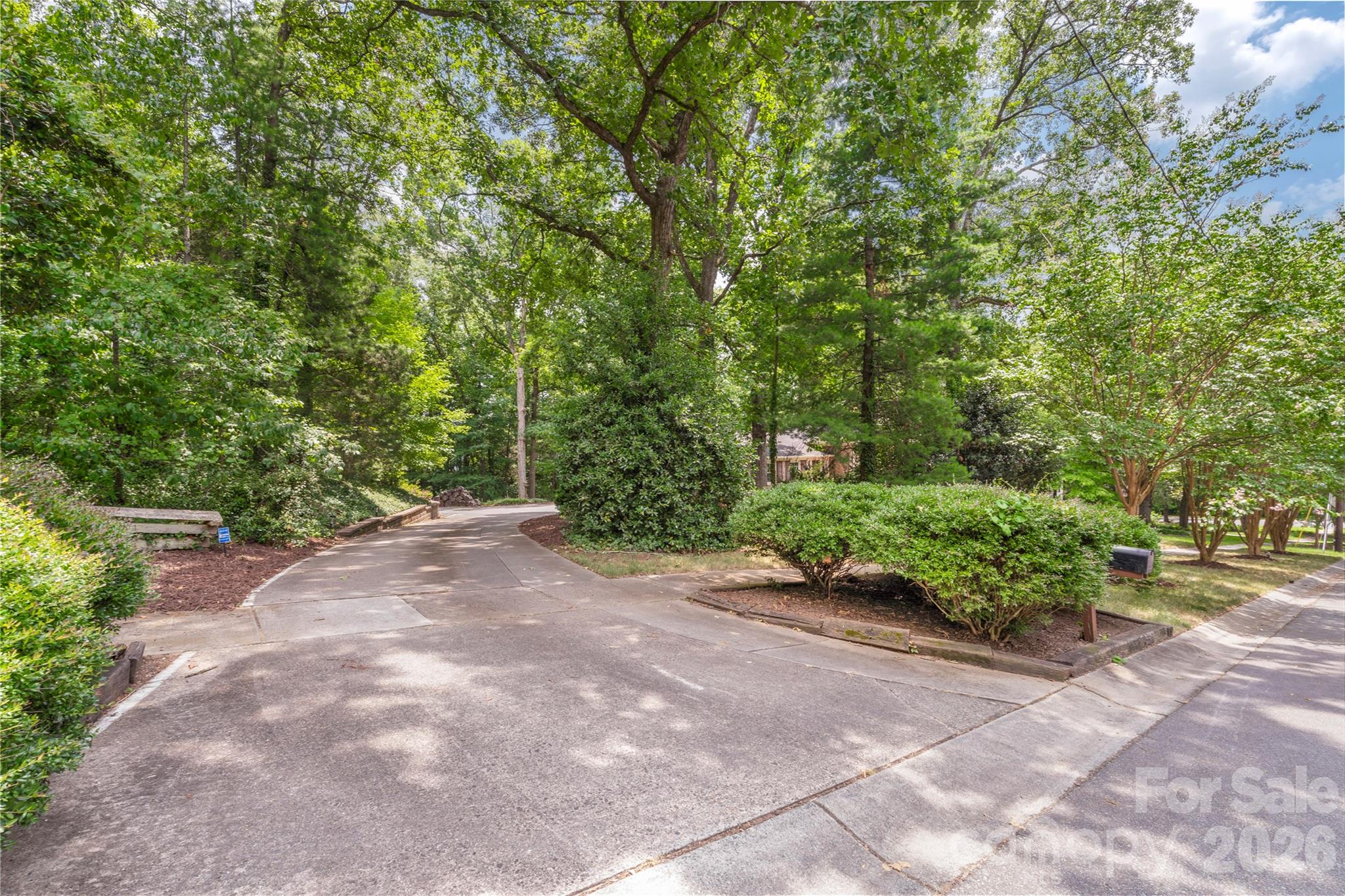 1800 Lumarka Drive