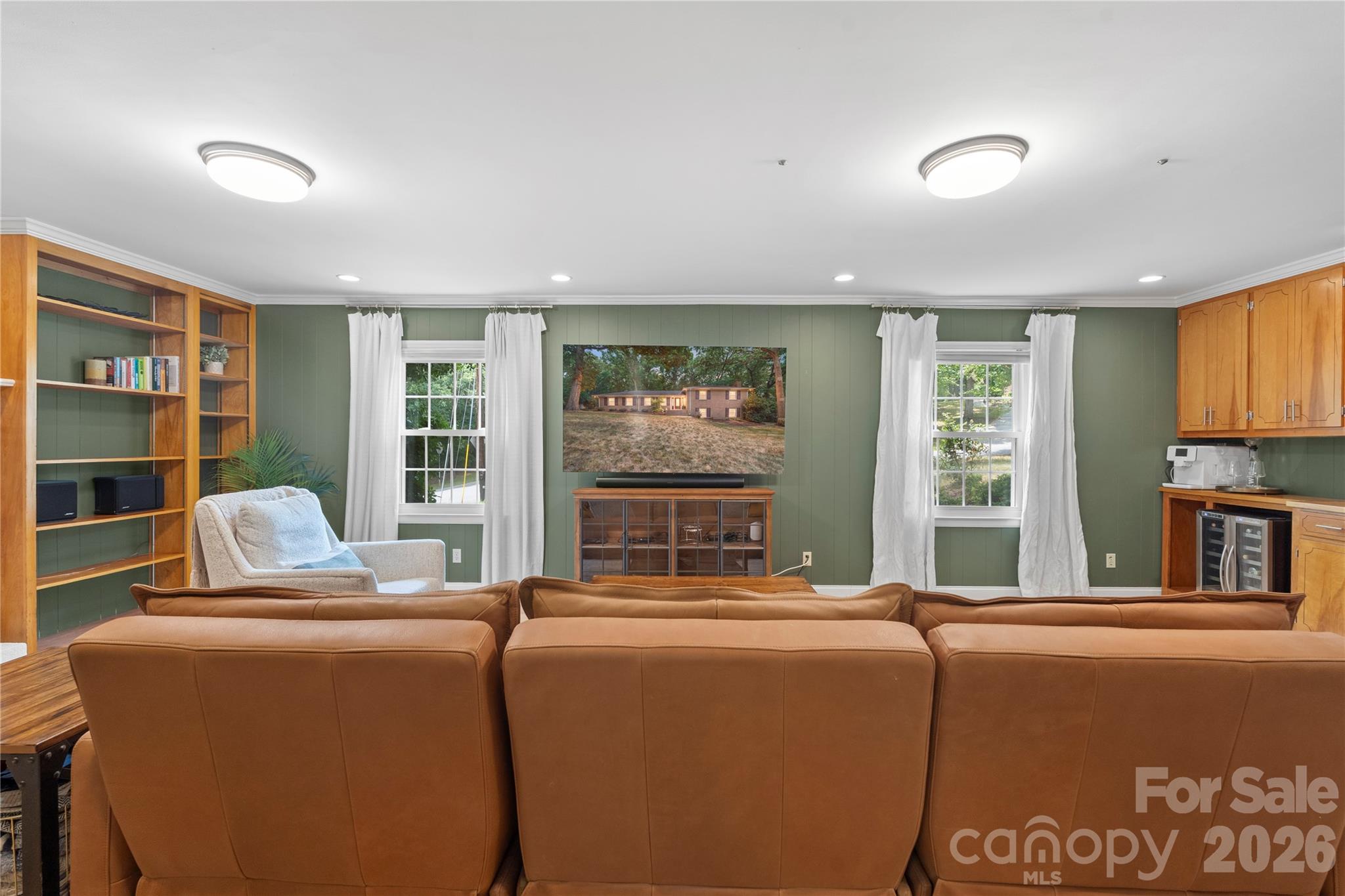 1800 Lumarka Drive