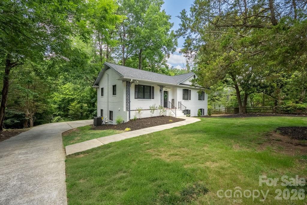 6614 Old Providence Road