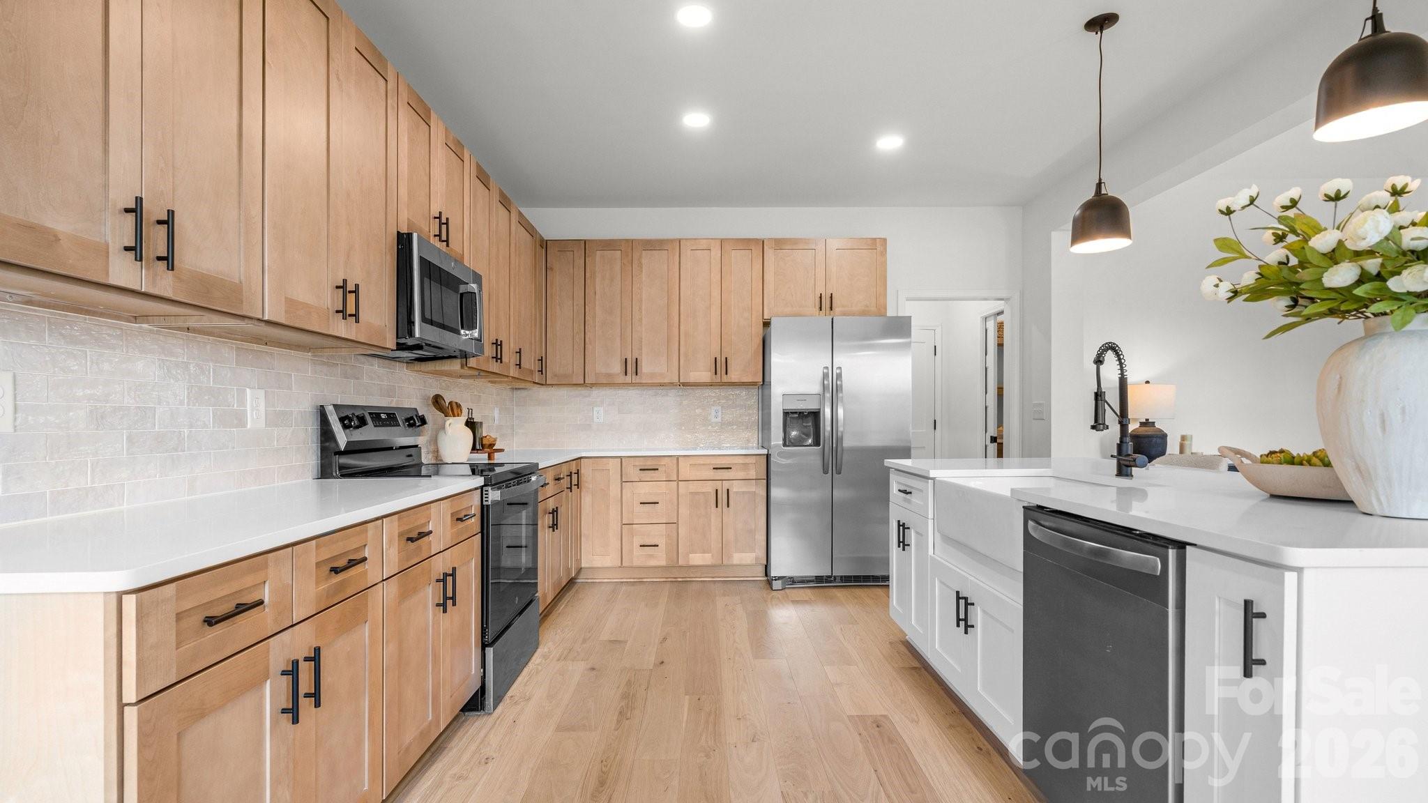 3800 Erskine Woods Drive