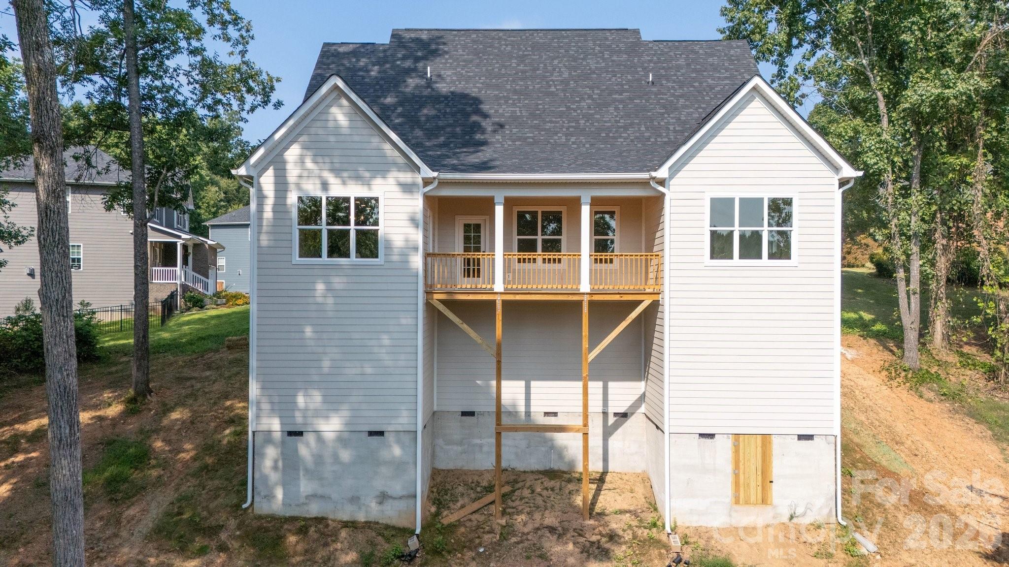 3800 Erskine Woods Drive