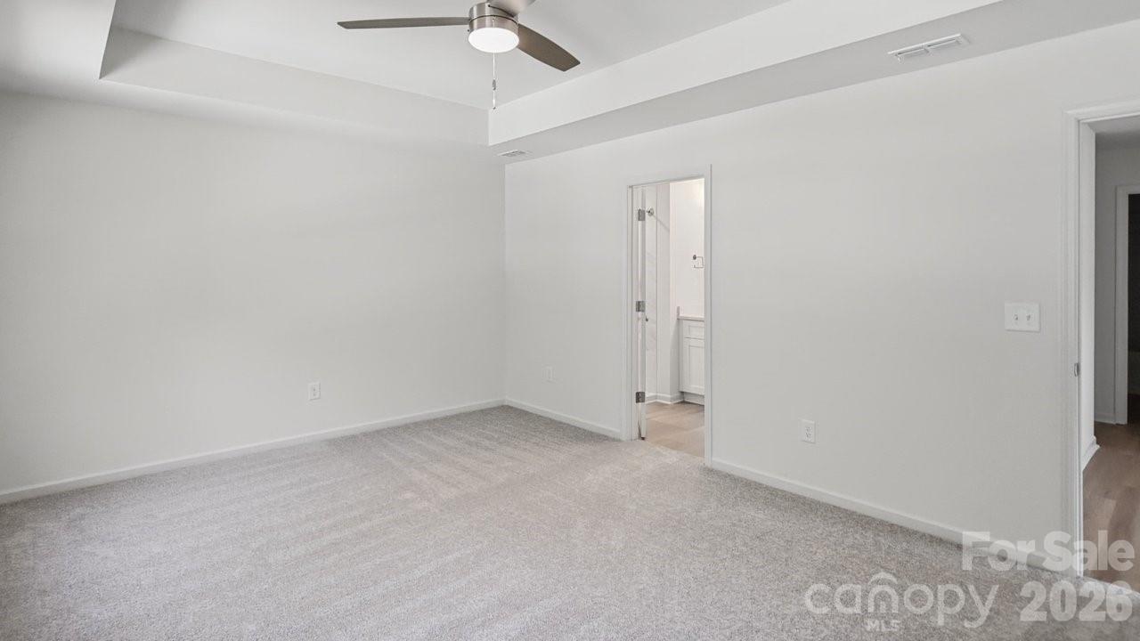 727 Key Street W
