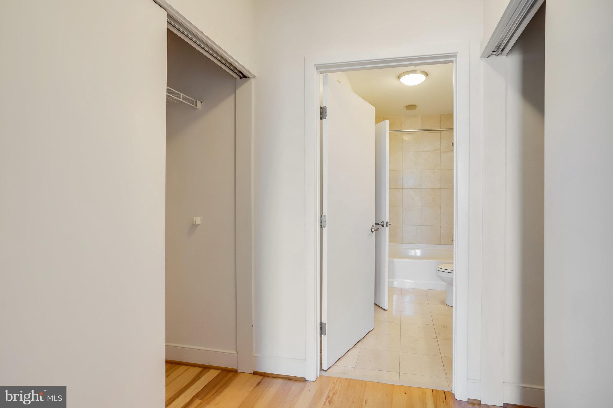910 M St NW #1105