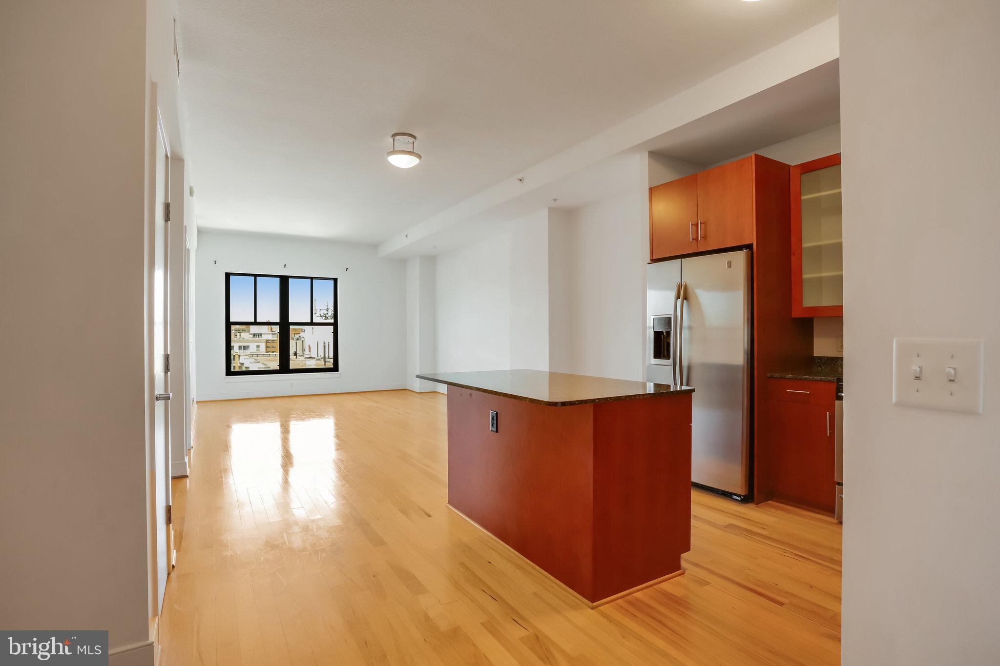 910 M St NW #1105