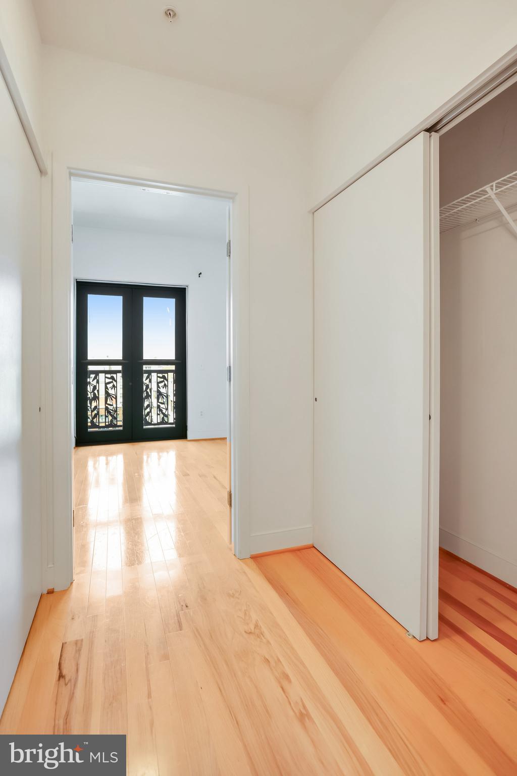 910 M St NW #1105