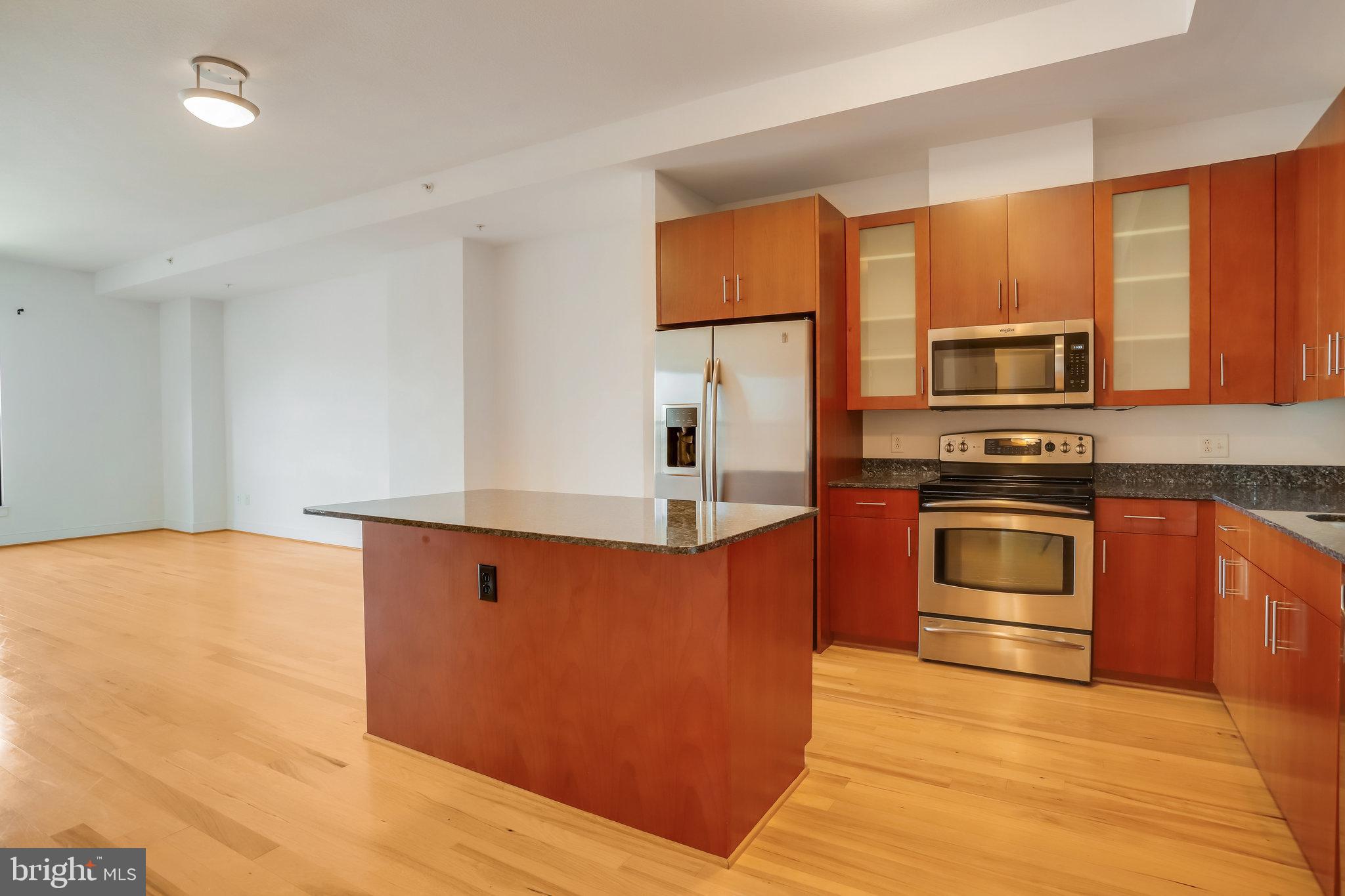 910 M St NW #1105