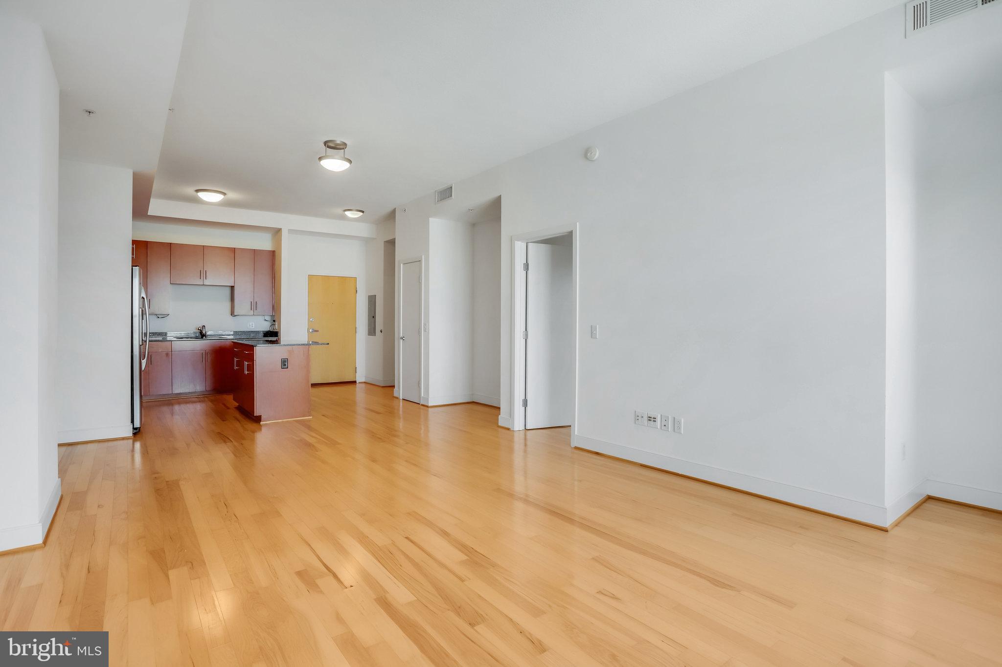 910 M St NW #1105