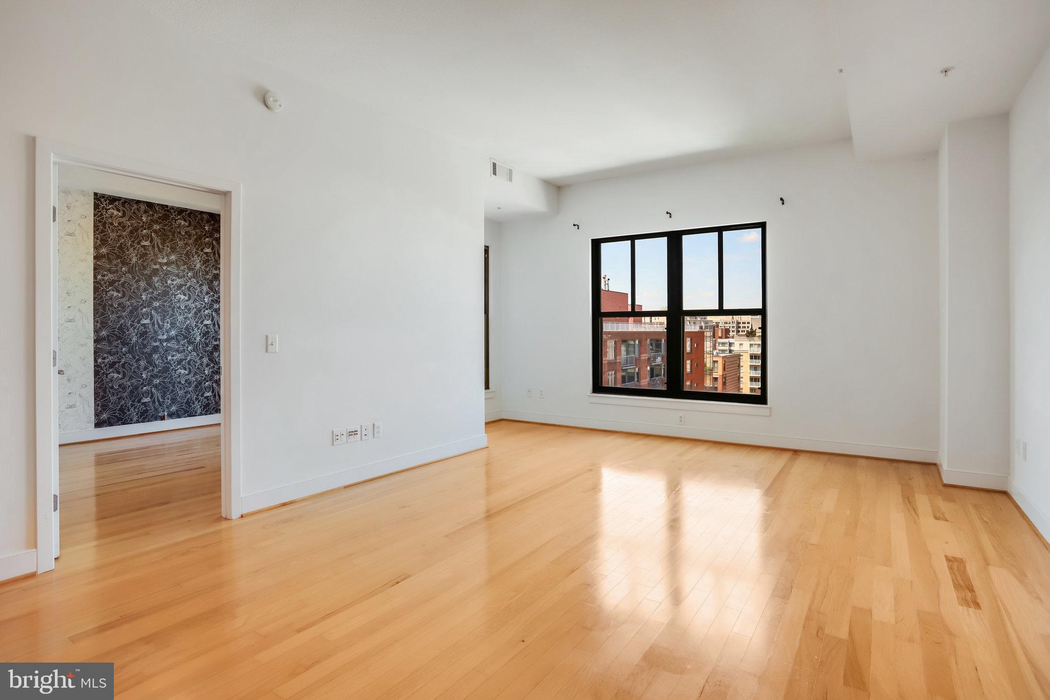 910 M St NW #1105