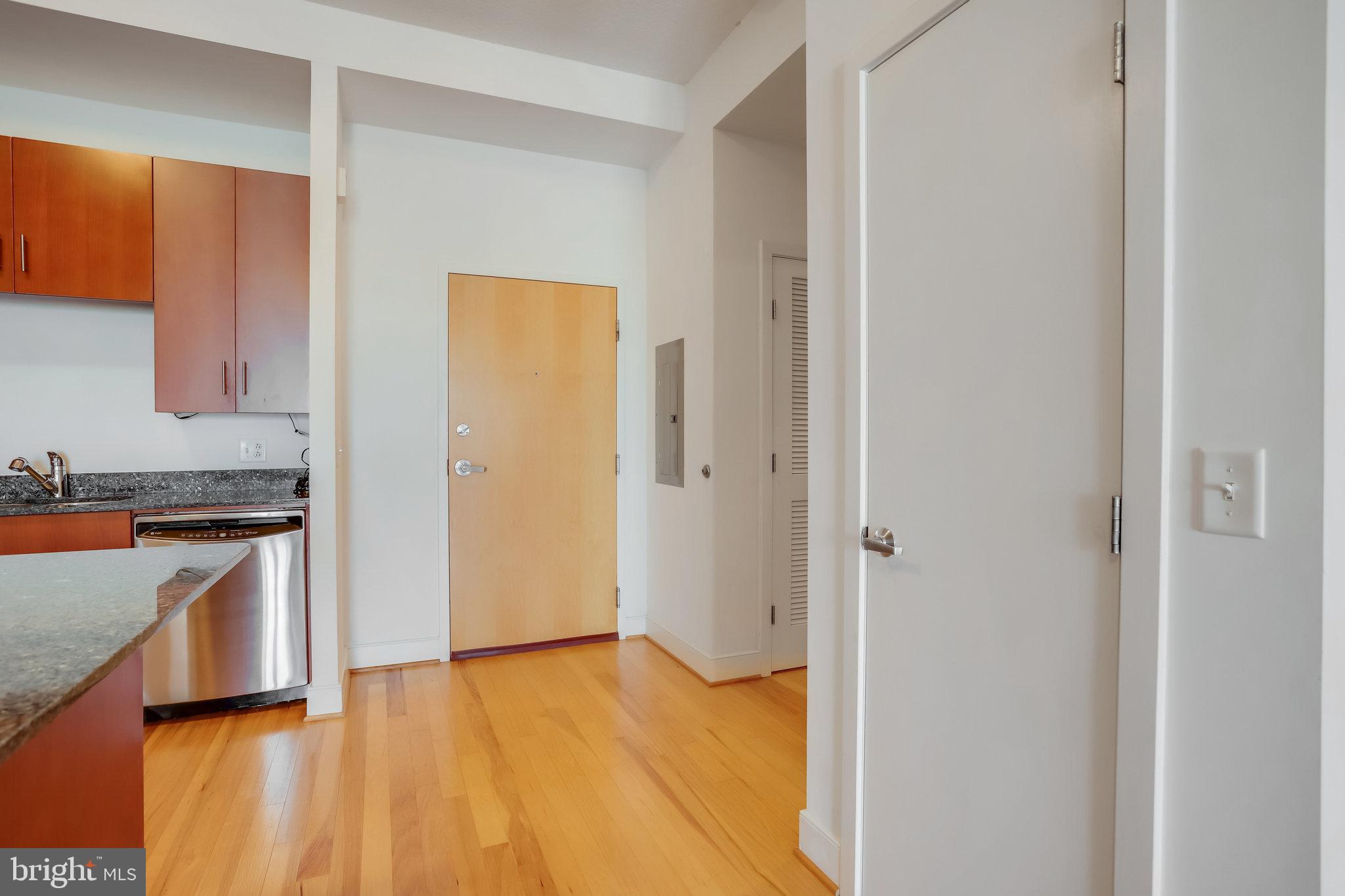 910 M St NW #1105