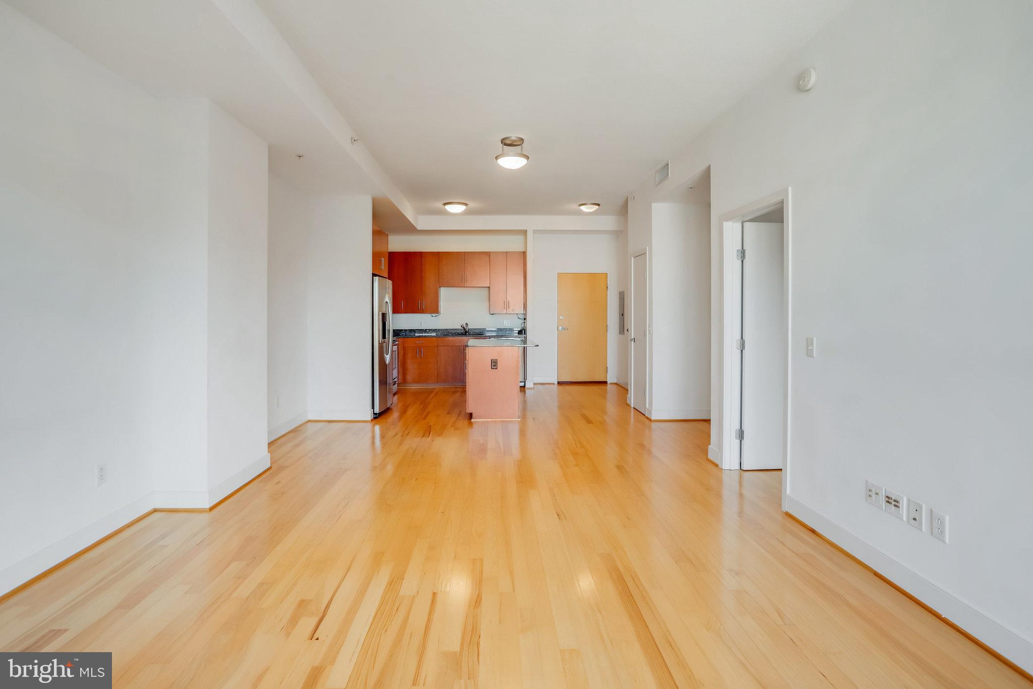 910 M St NW #1105