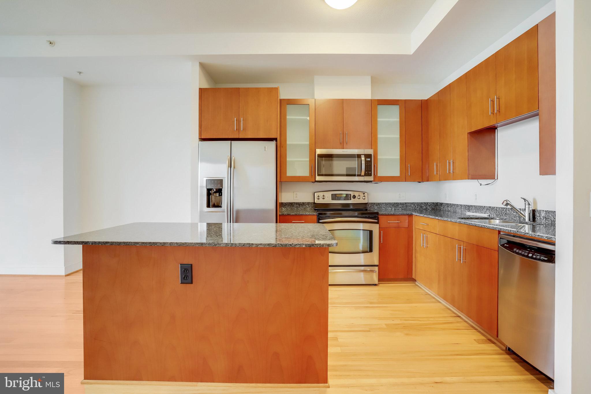 910 M St NW #1105