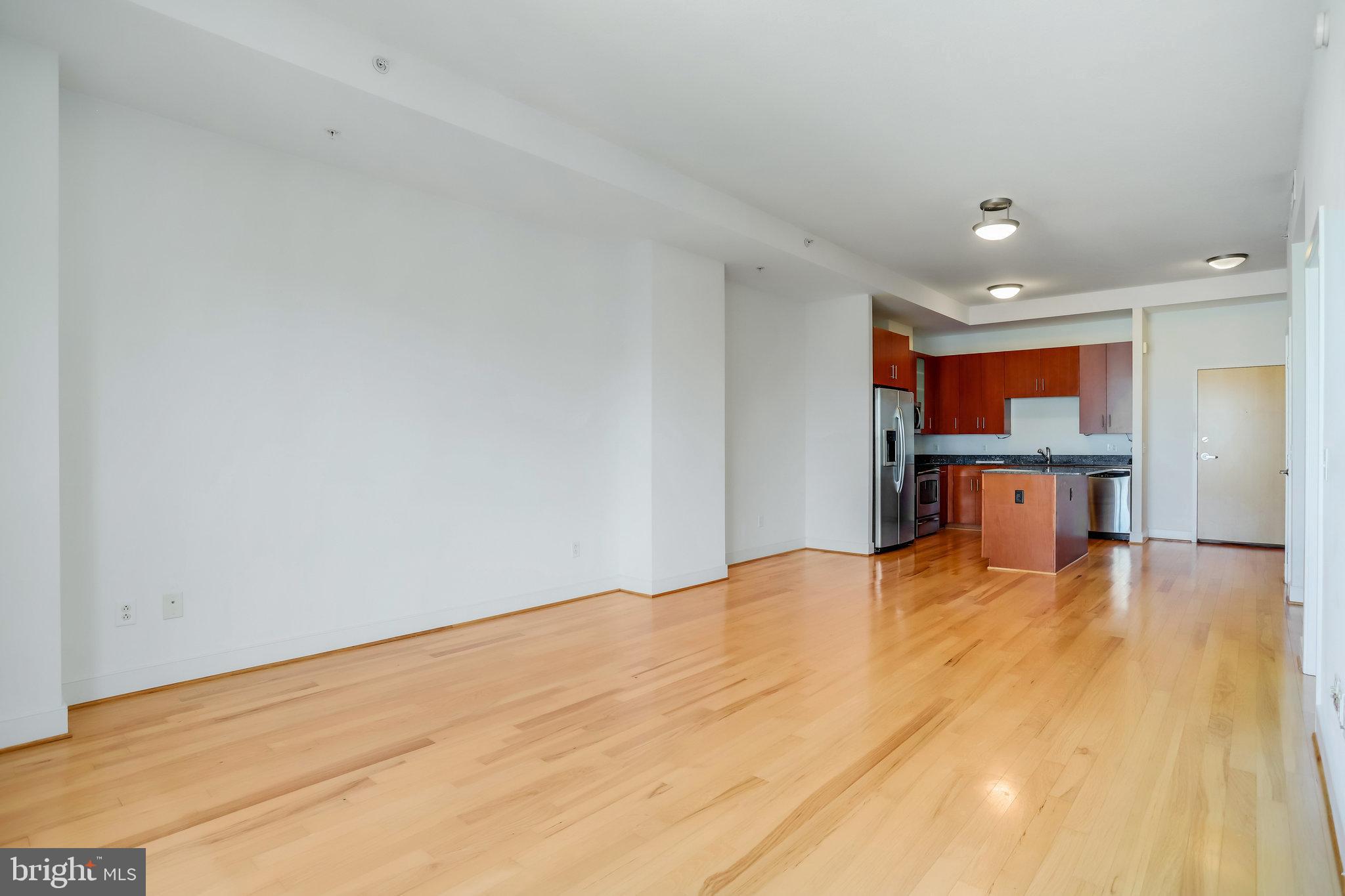 910 M St NW #1105