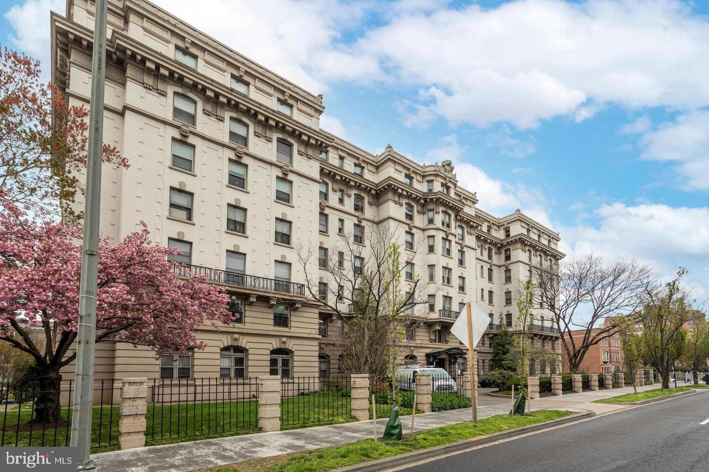 3060 16TH ST NW #513