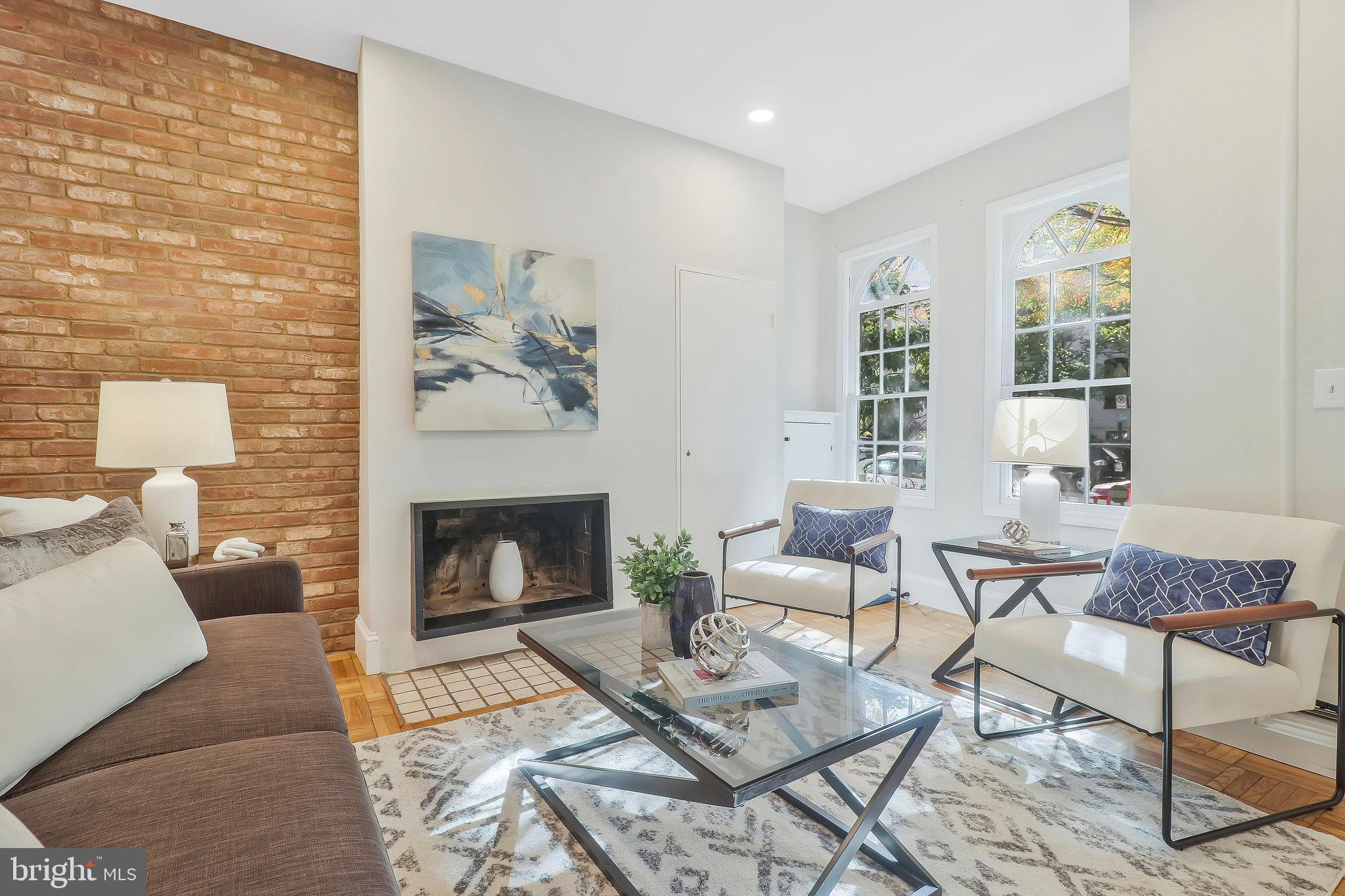 2423 I St NW