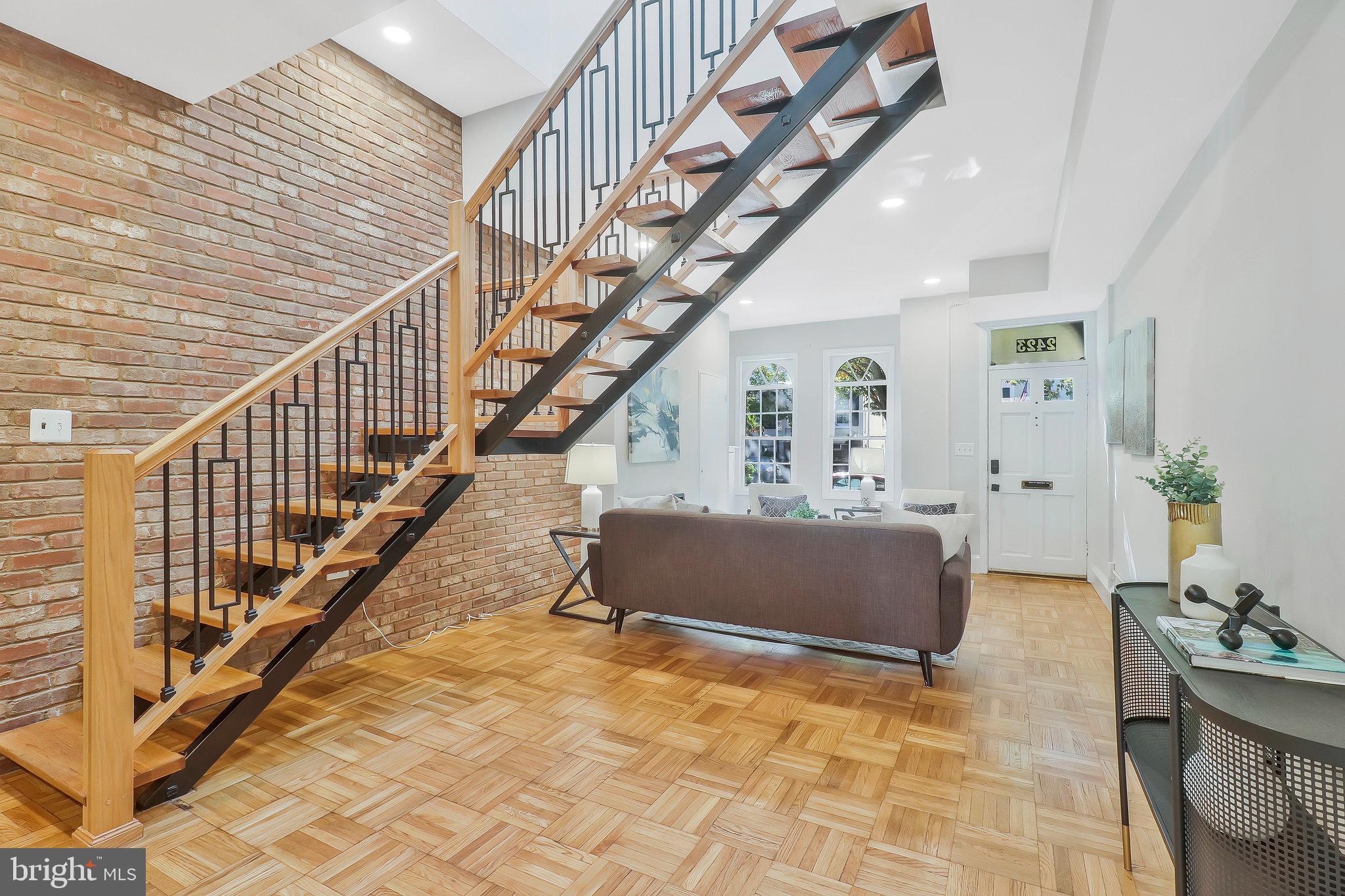 2423 I St NW