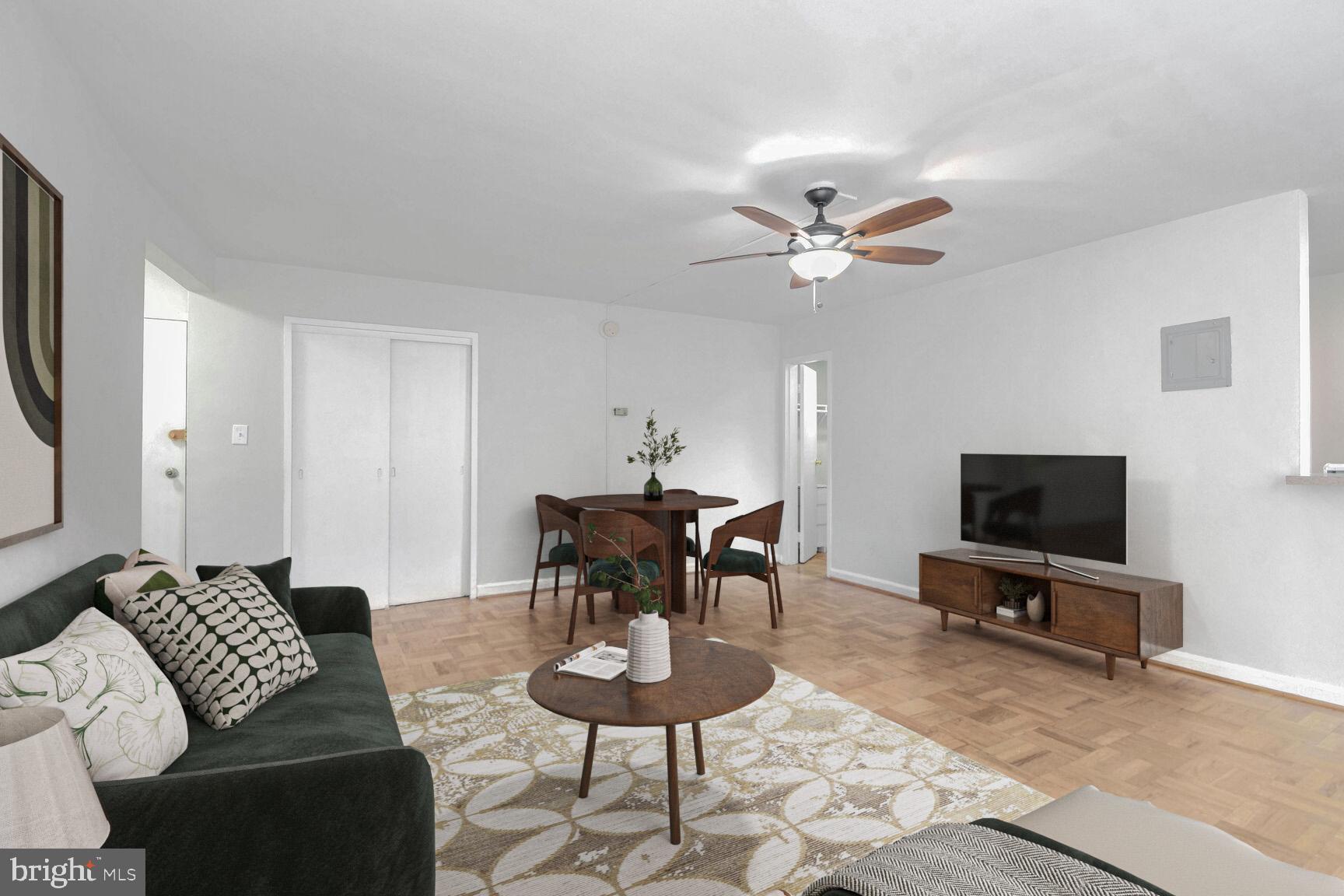 5112 MacArthur Blvd NW #106