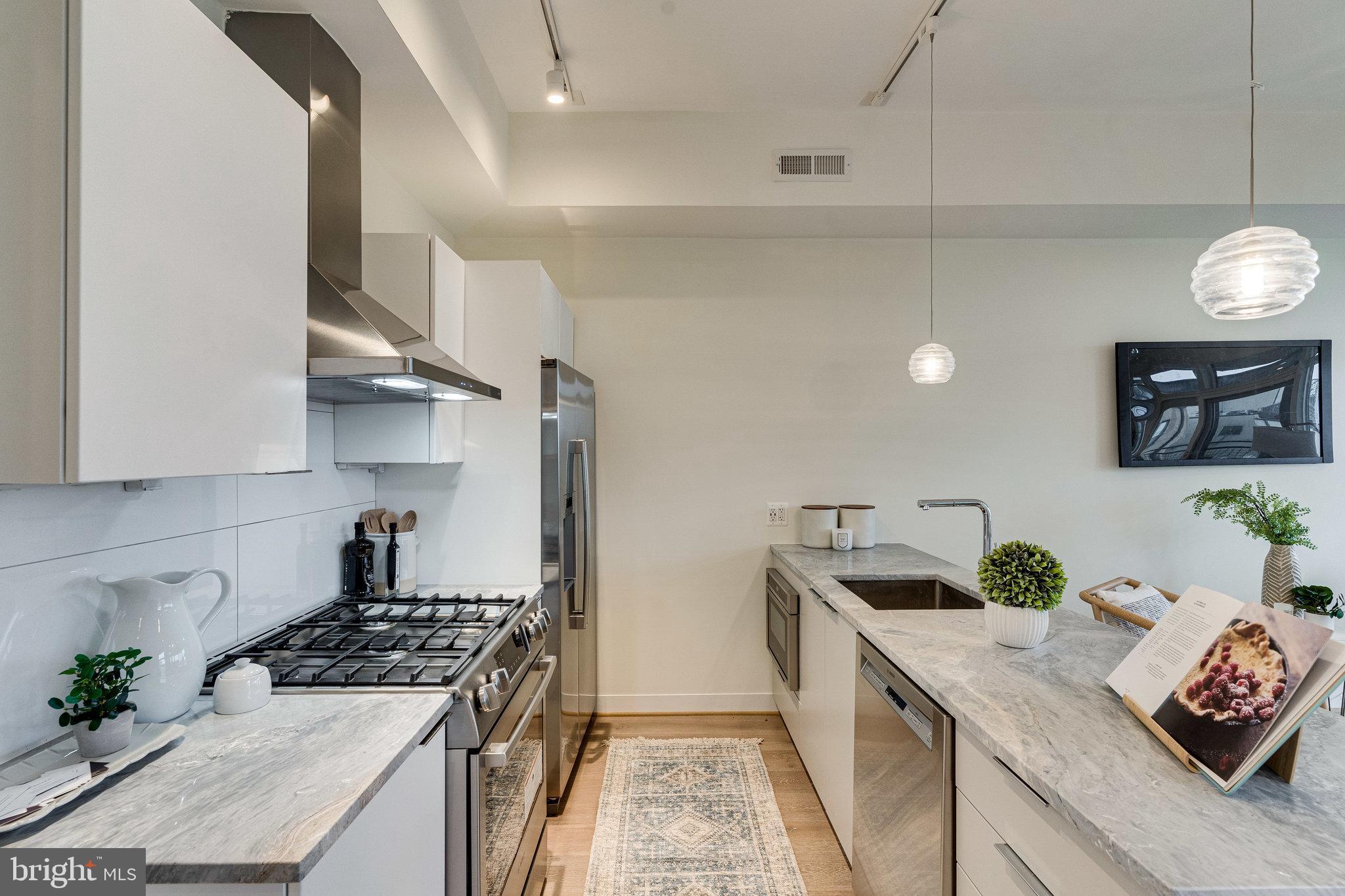 1468 BELMONT ST NW #2E