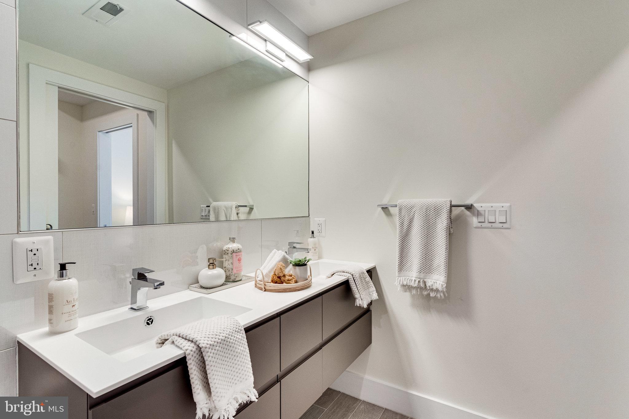 1468 BELMONT ST NW #2E