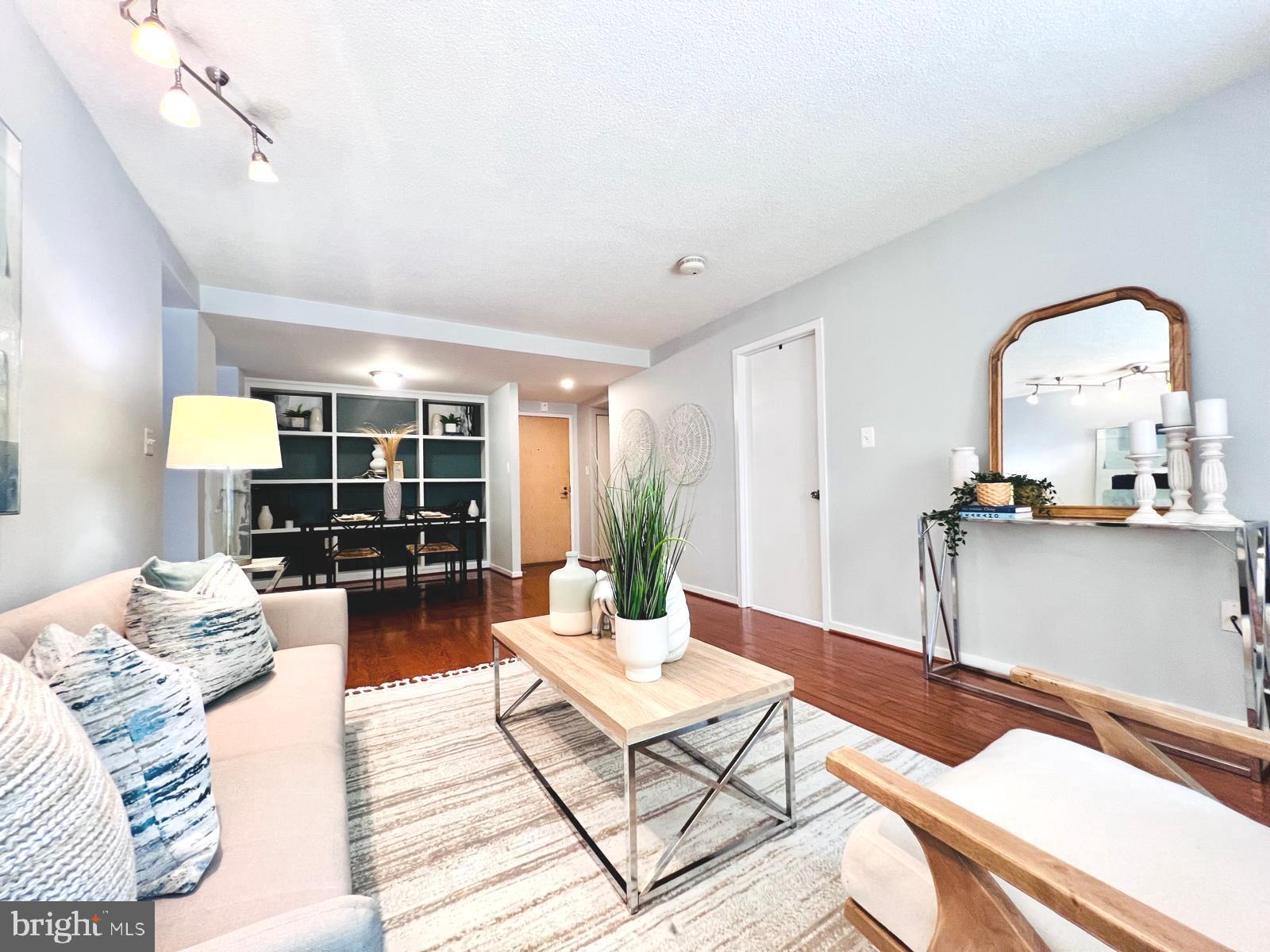 2111 WISCONSIN AVE NW #110