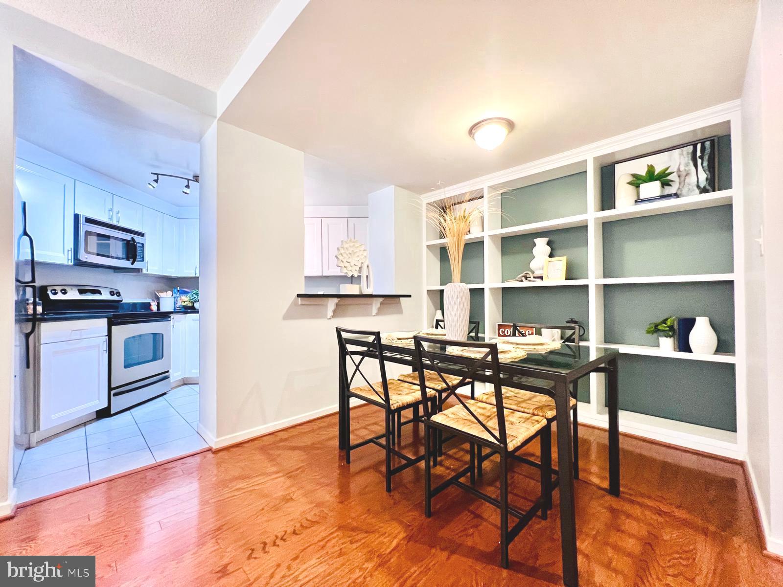 2111 WISCONSIN AVE NW #110