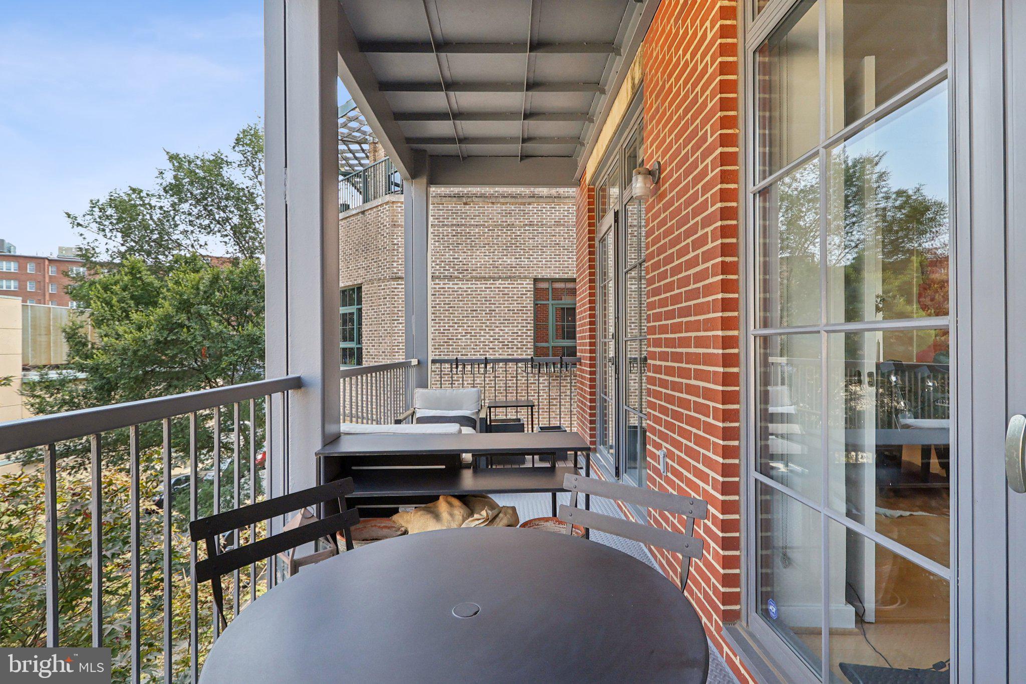 2412 17TH STREET NW 202