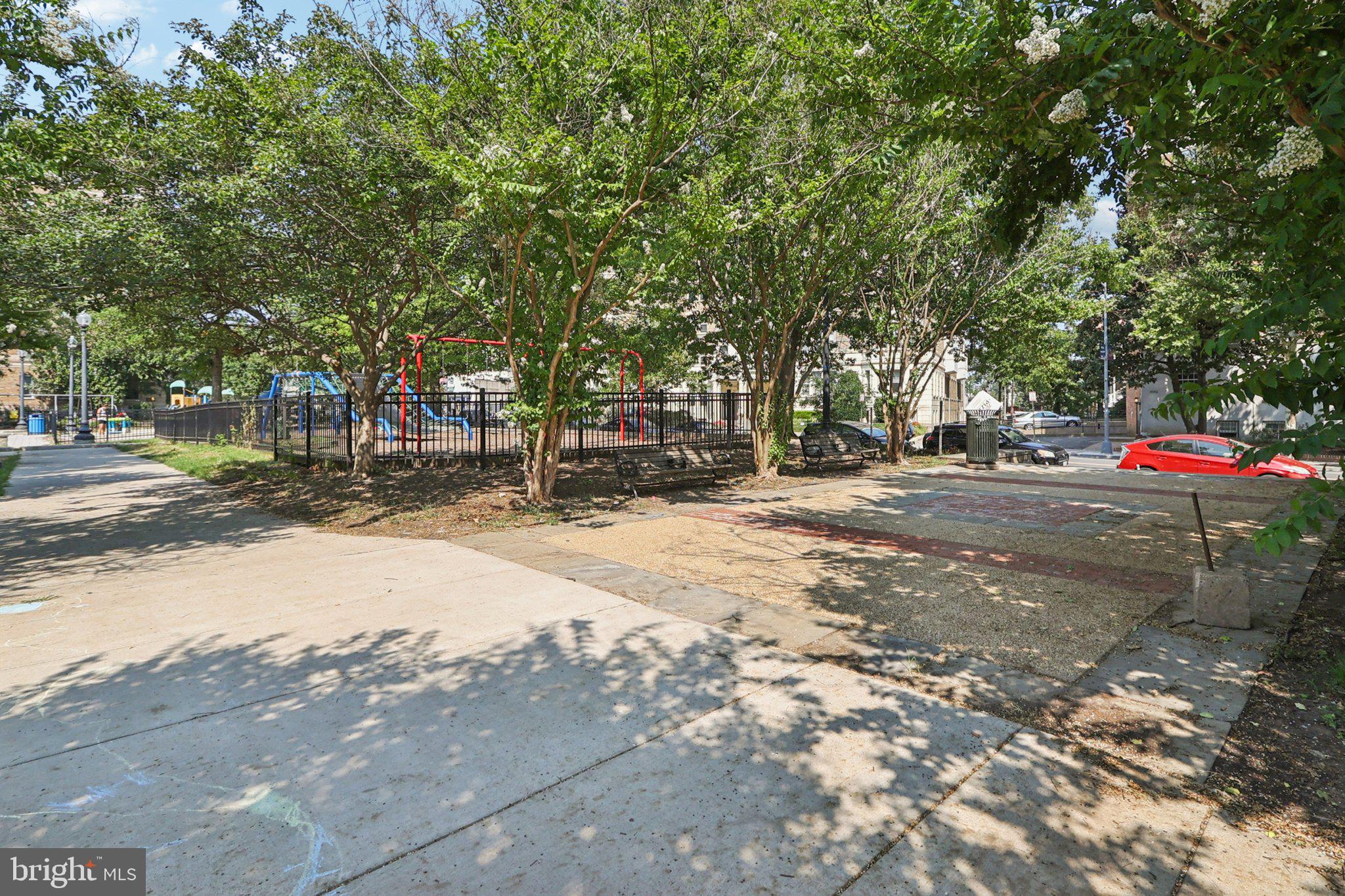 2412 17TH STREET NW 202