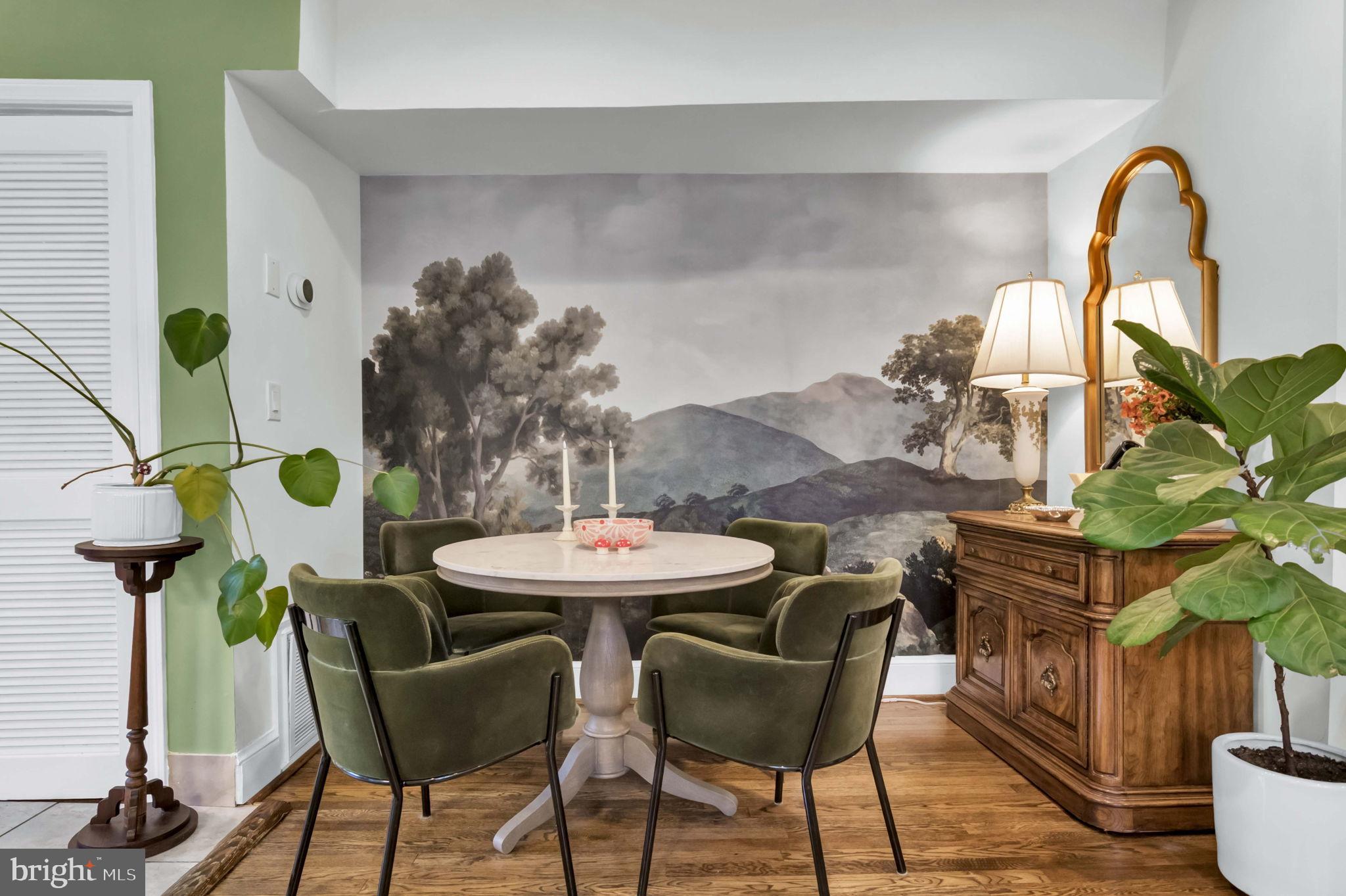 1526 GALES STREET NE