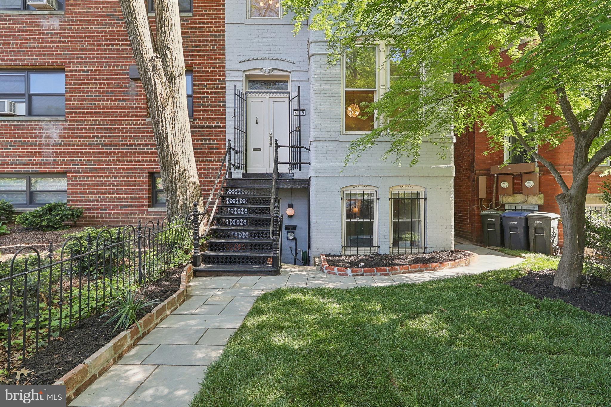 409 SOUTH CAROLINA AVENUE SE LOWER LEVEL