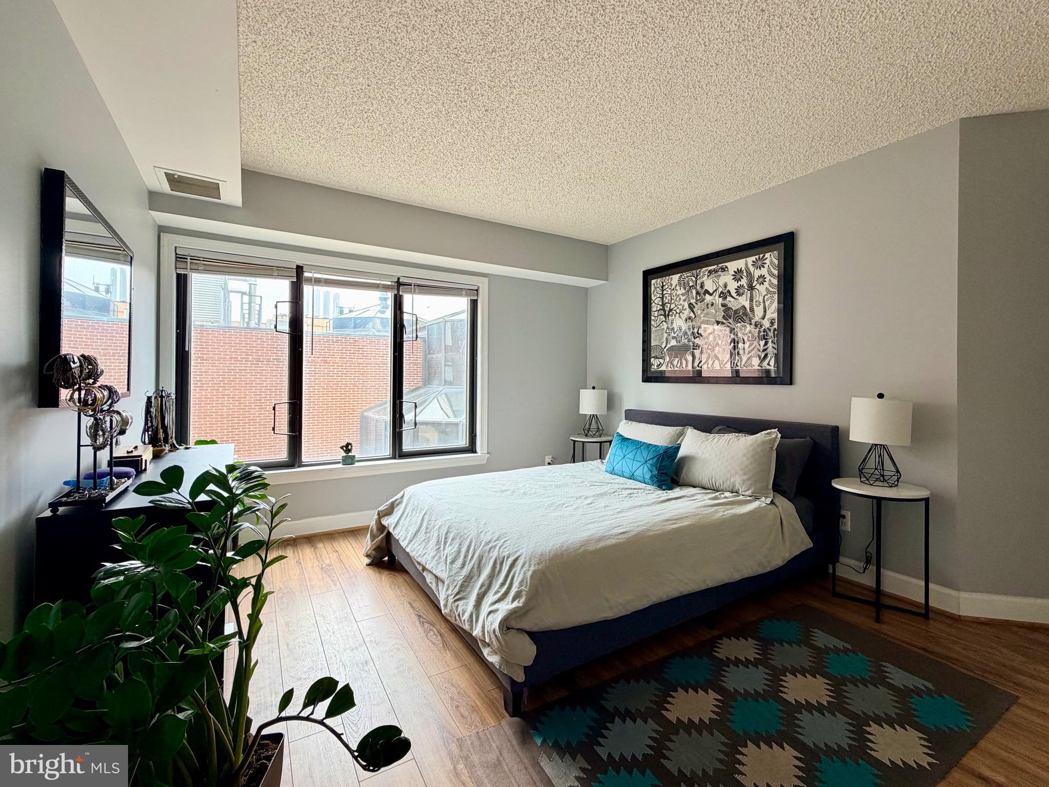 1080 WISCONSIN AVENUE NW 2004