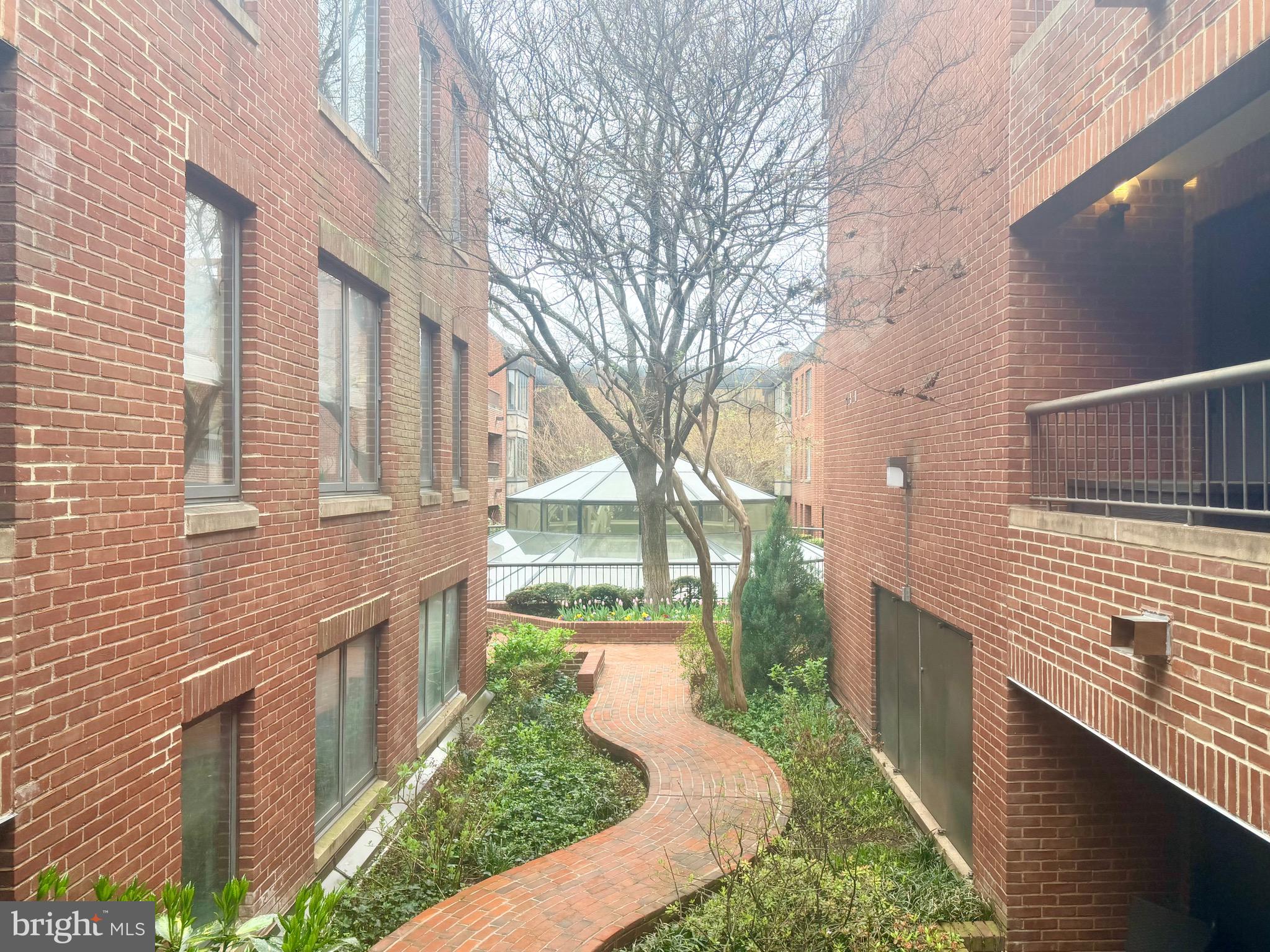 1080 WISCONSIN AVENUE NW 2004