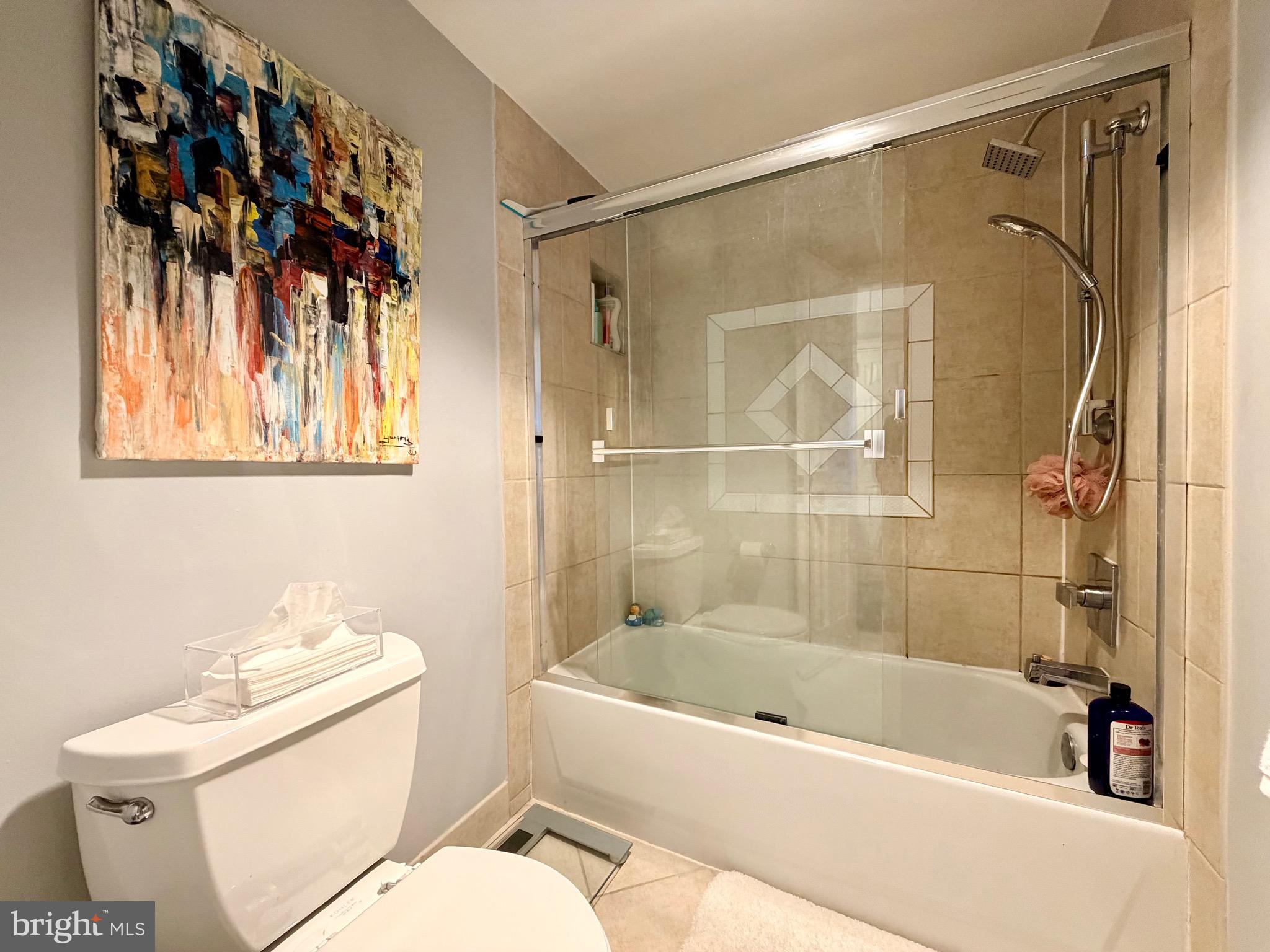 1080 WISCONSIN AVENUE NW 2004