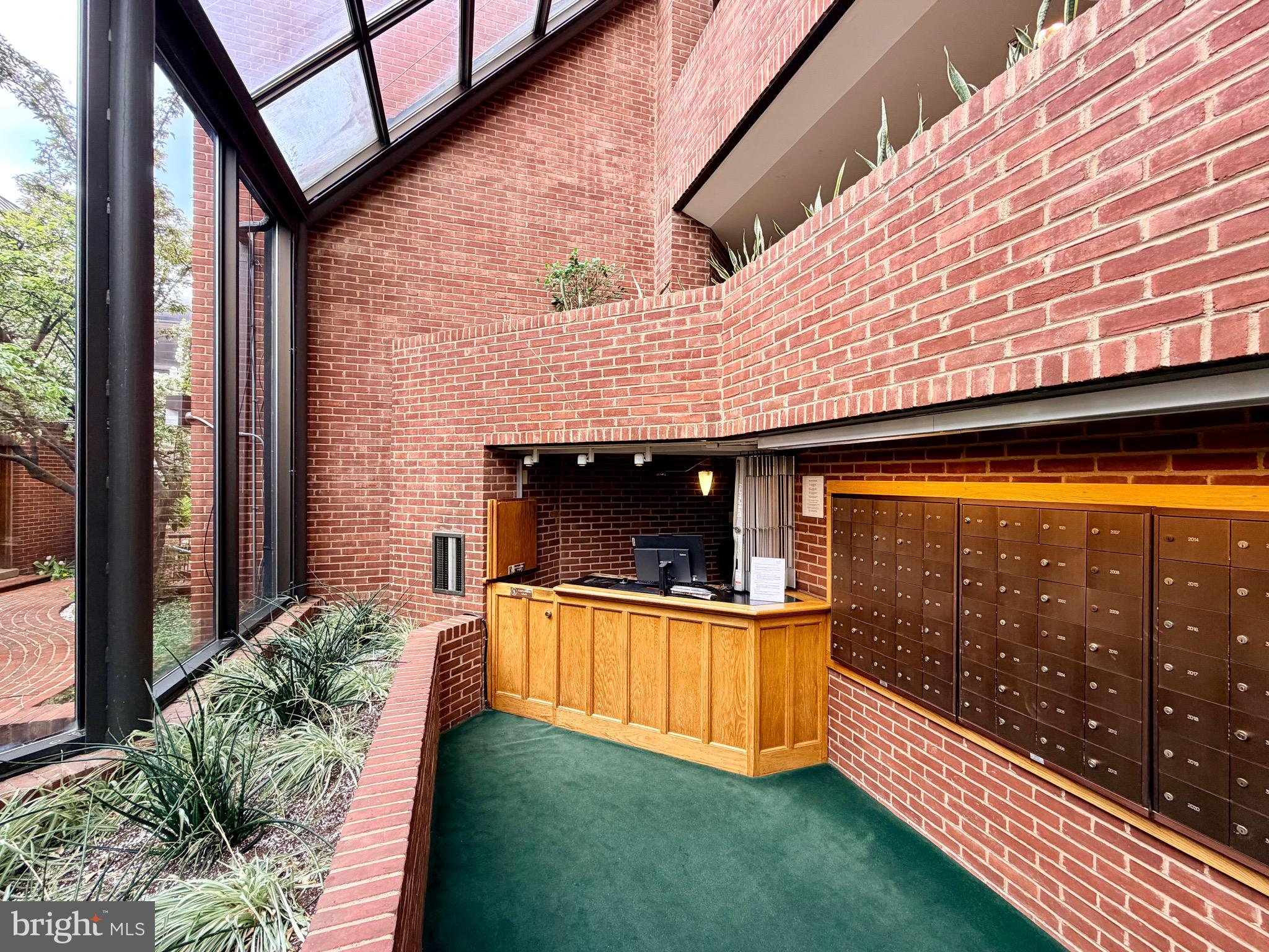 1080 WISCONSIN AVENUE NW 2004