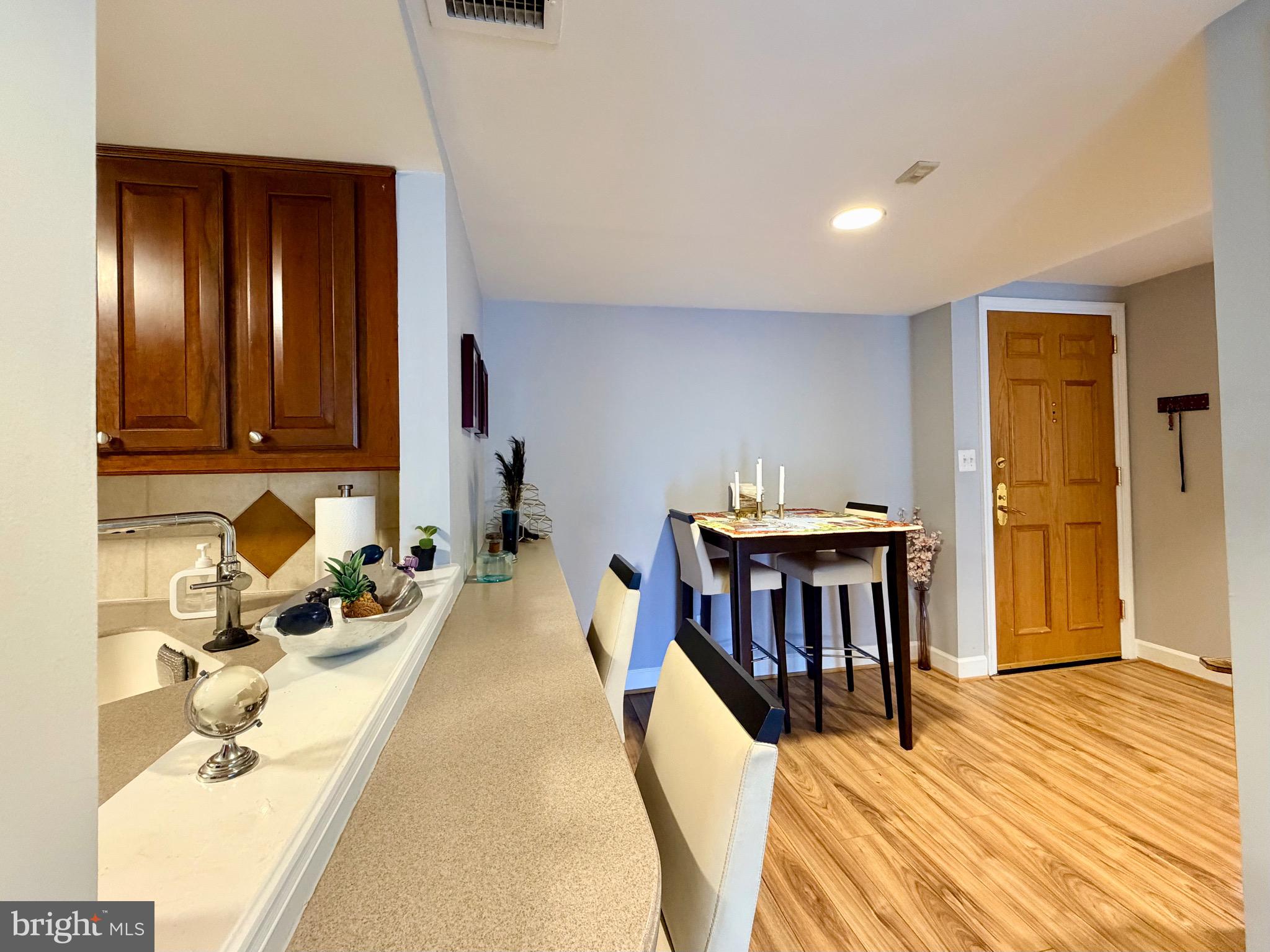 1080 WISCONSIN AVENUE NW 2004