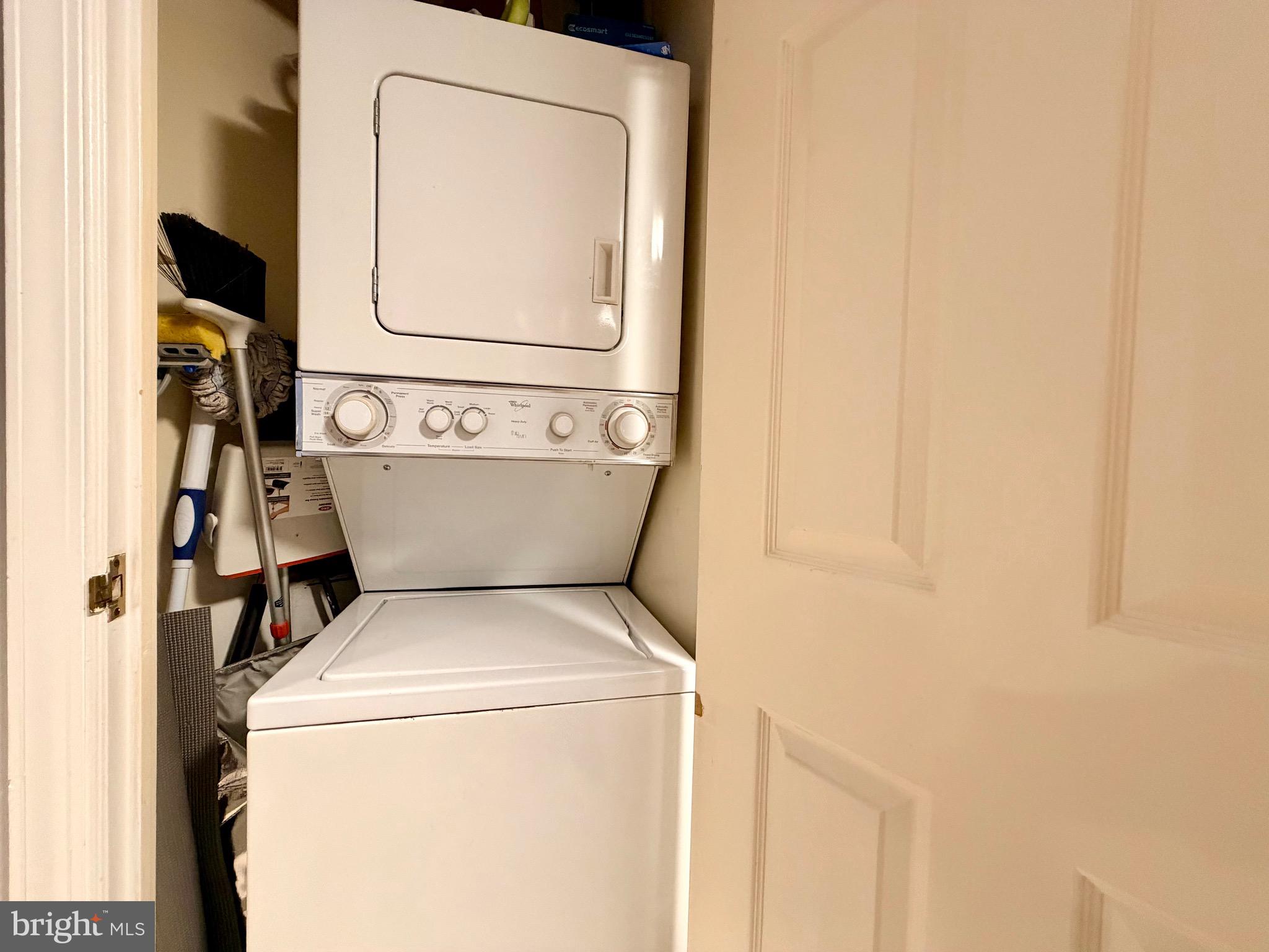 1080 WISCONSIN AVENUE NW 2004